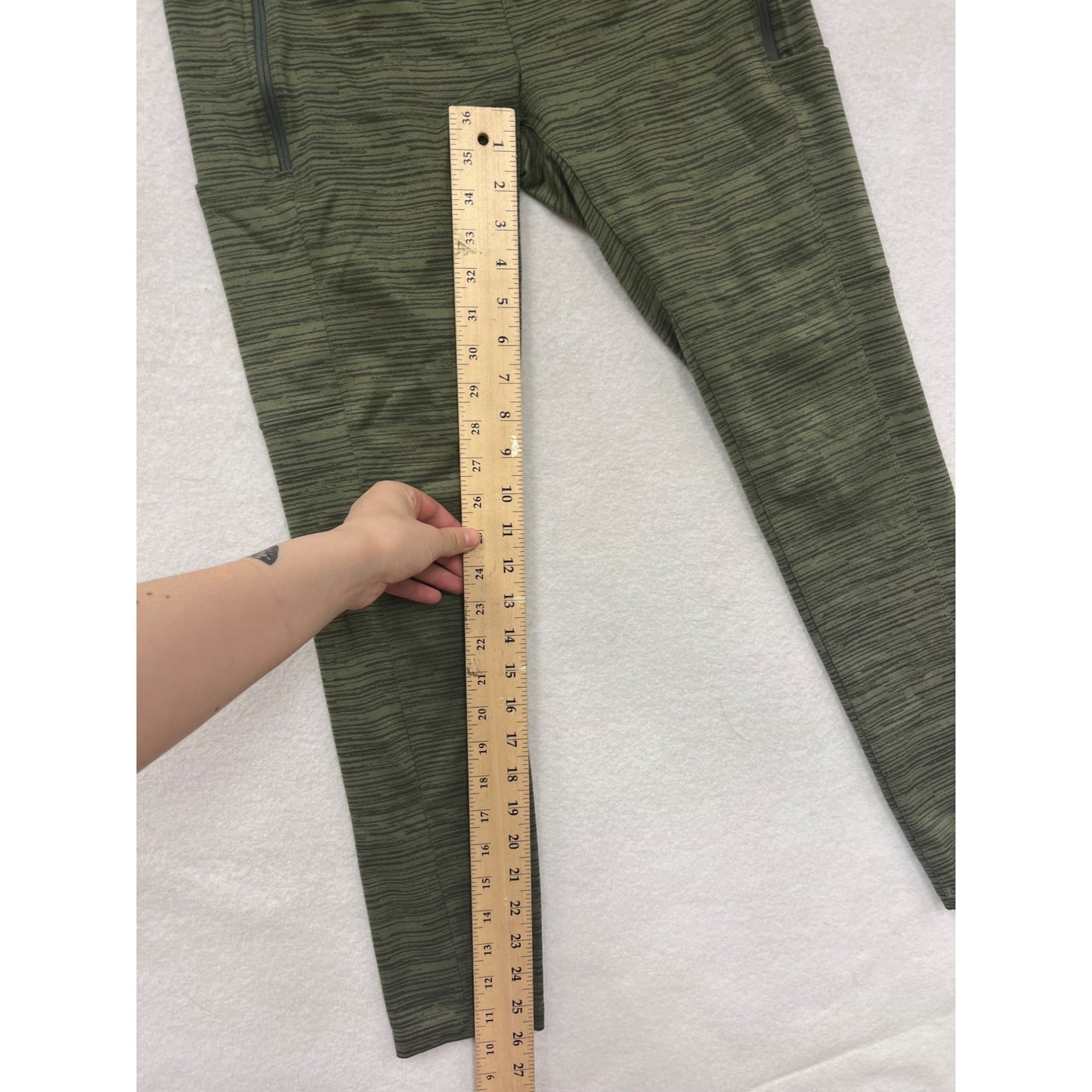 Alpine Design Womens Medium Green Striped Leggings With Zipper Pockets #6553
