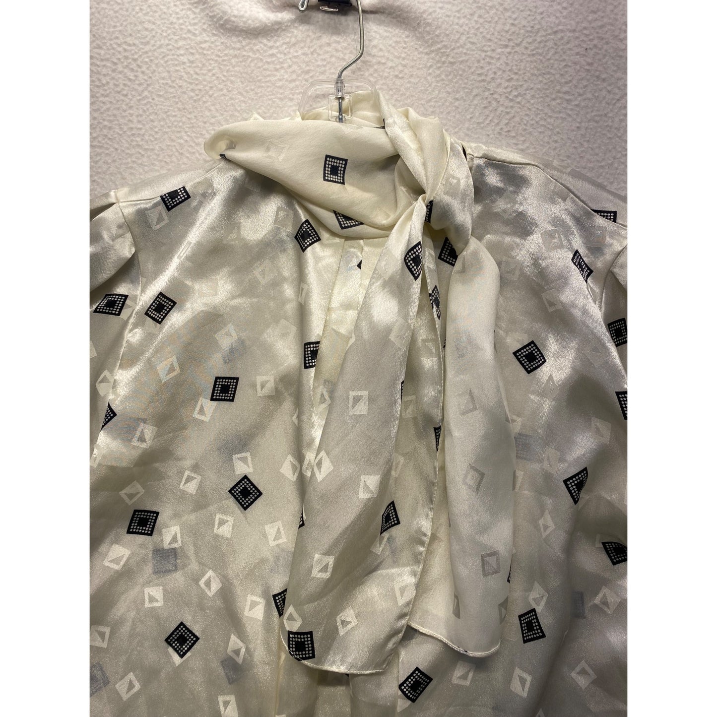 Michelle Stuart Vintage Ivory Blouse With Black Geometric Print #7106