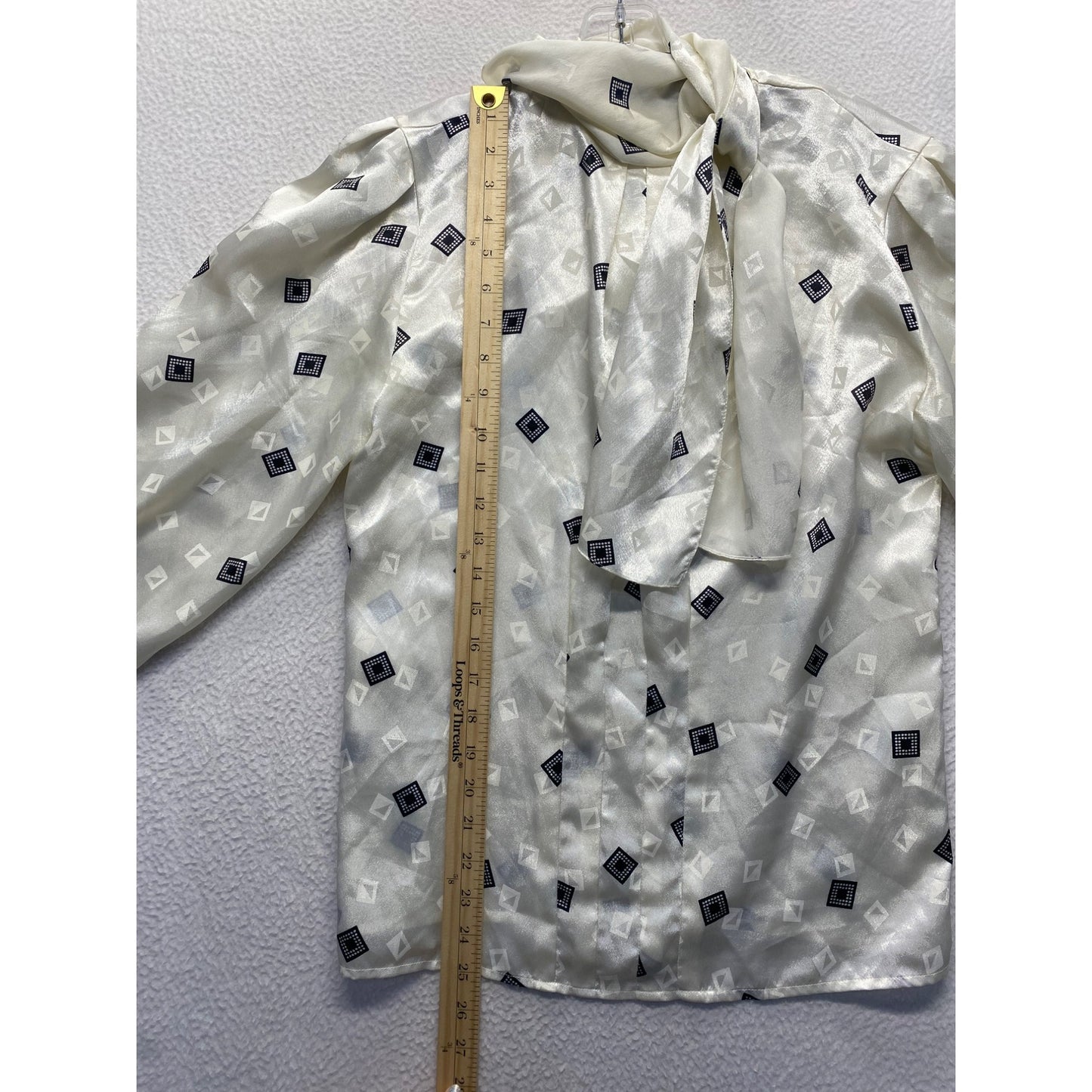 Michelle Stuart Vintage Ivory Blouse With Black Geometric Print #7106