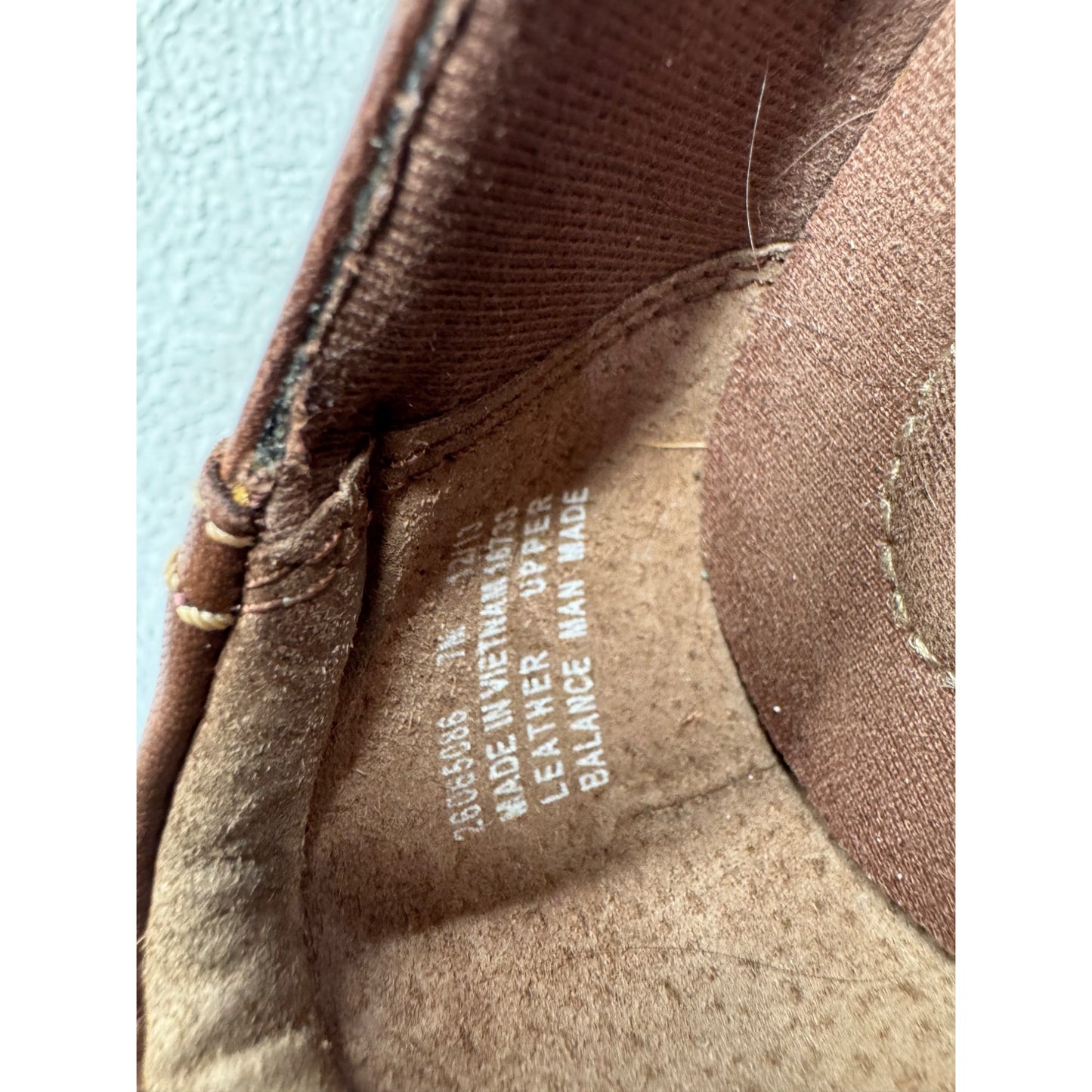 Clarks Brown Leather Slip-On Flats With Cross Strap Detail - Everyday Wear #9244