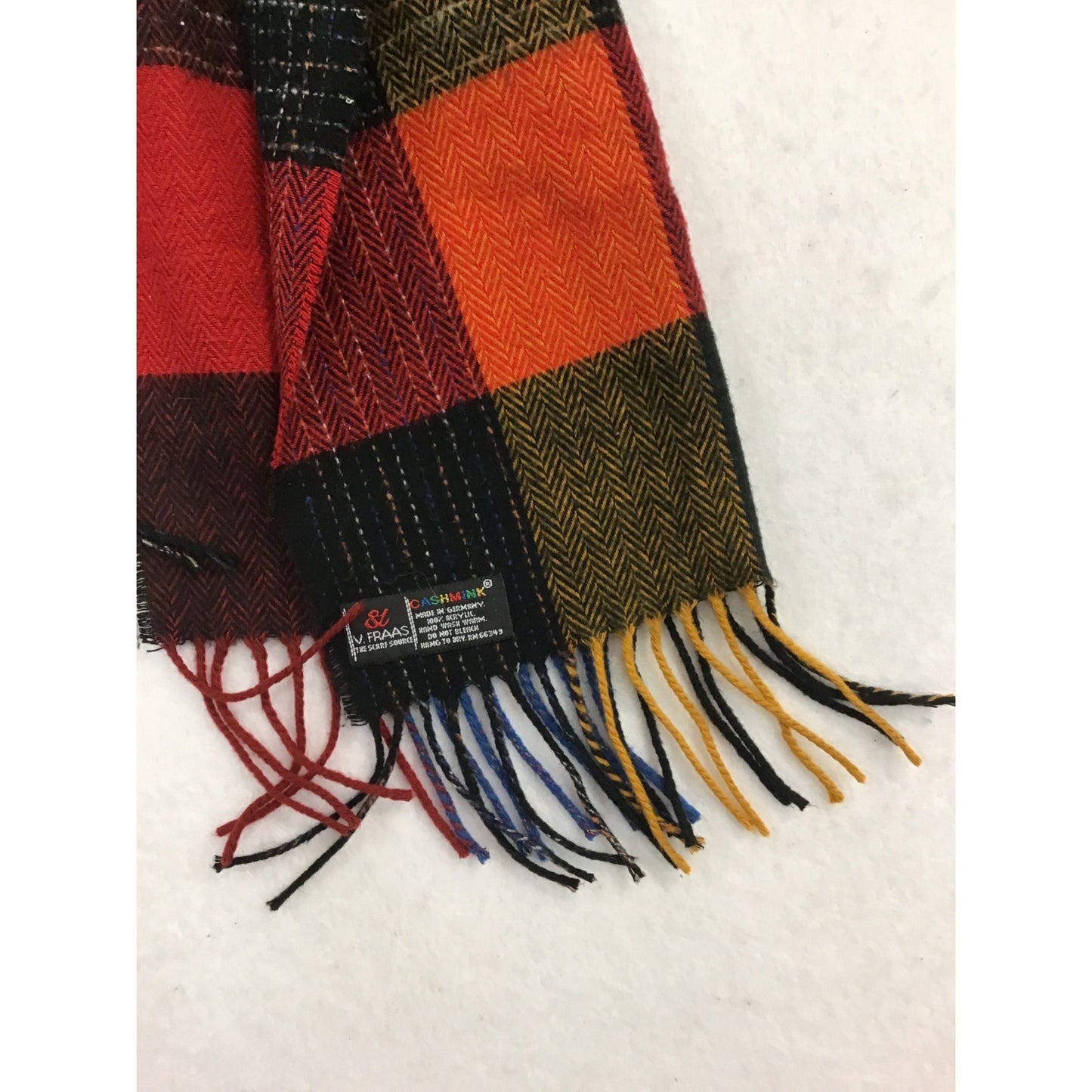 Women’s Plaid Scarf