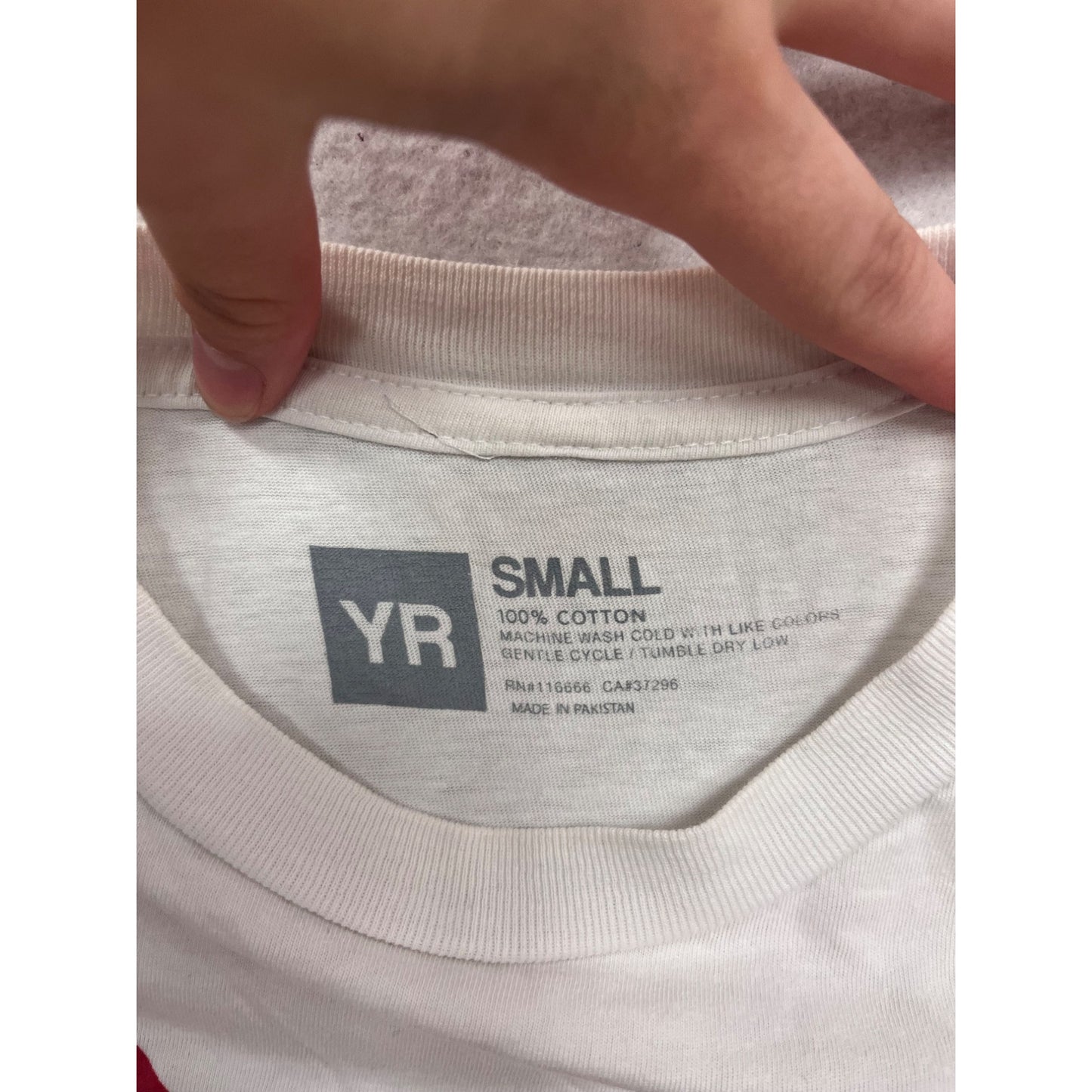 Young & Reckless White Graphic Long Sleeve T-Shirt Mens Small #8274