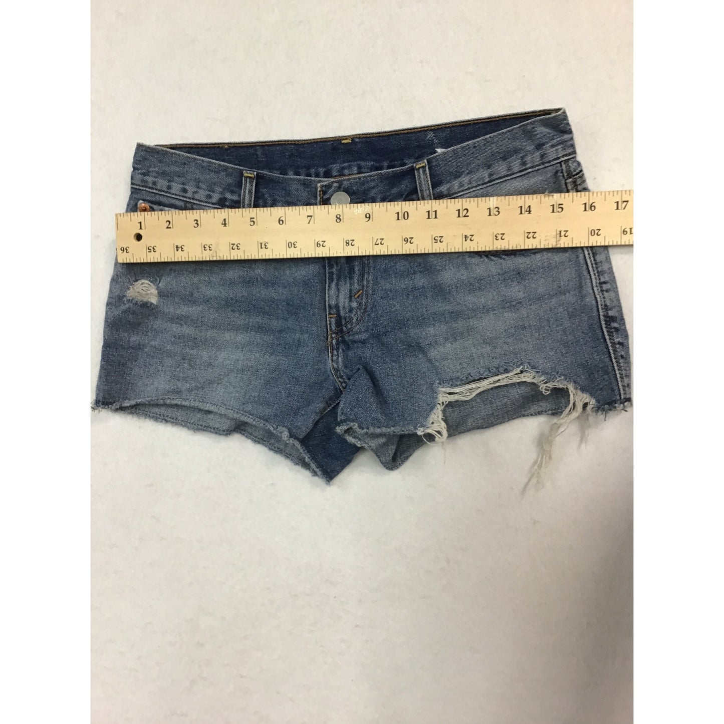 Cute women’s jean shorts