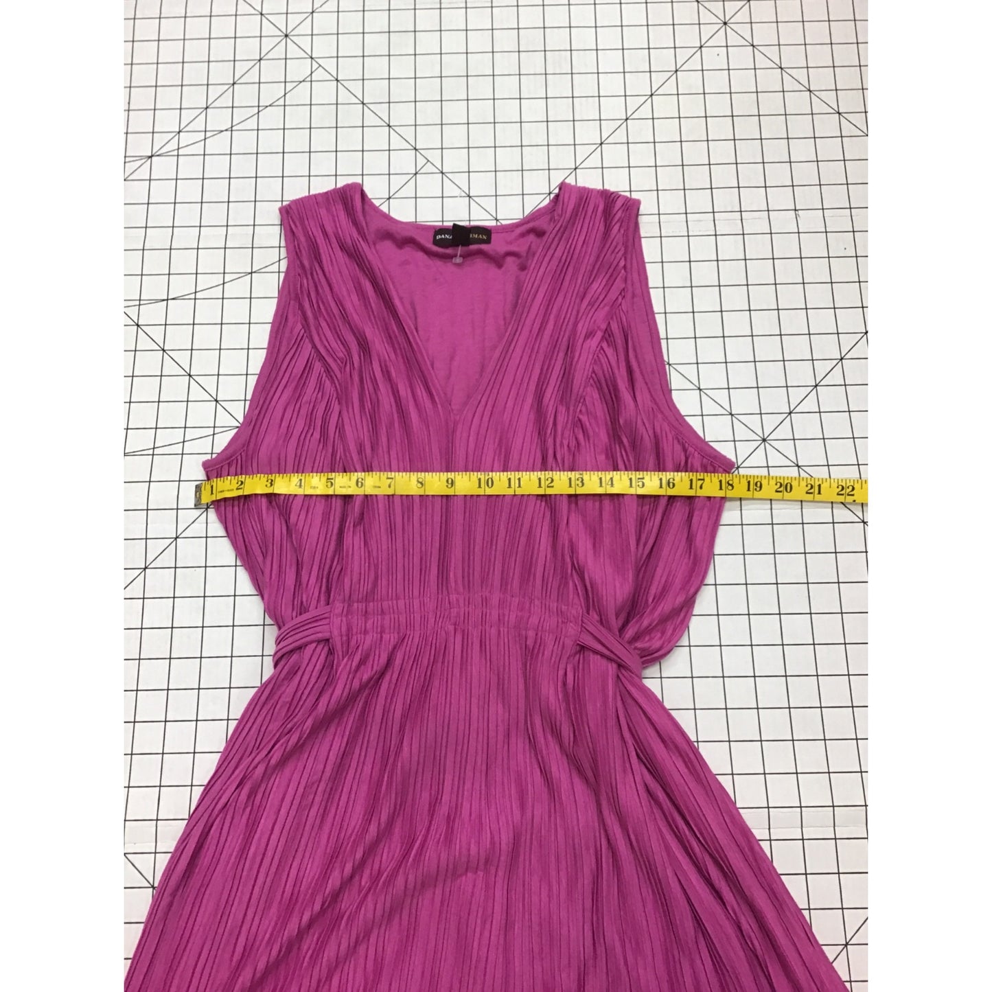 Women’s Pleated Sleeveless Dress