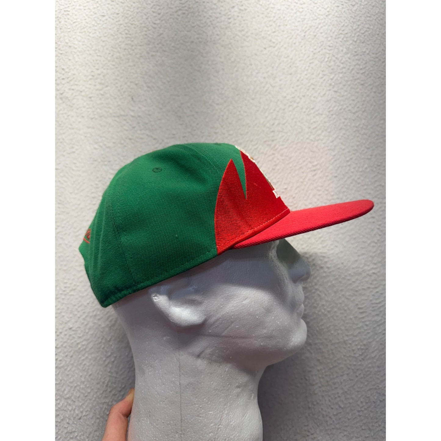 Mitchell & Ness Milwaukee Bucks Hardwood Classics Snapback Hat #7896