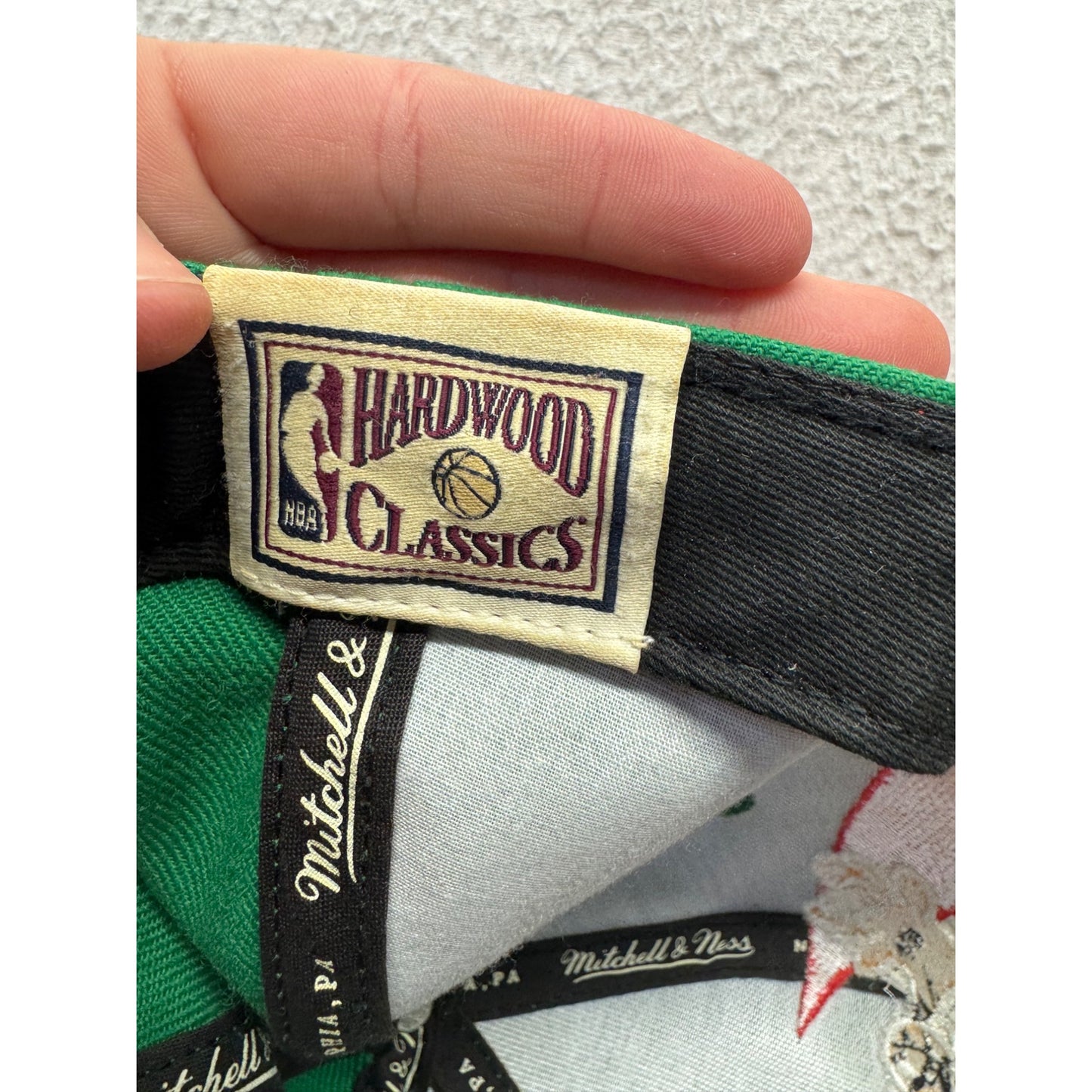 Mitchell & Ness Milwaukee Bucks Hardwood Classics Snapback Hat #7896
