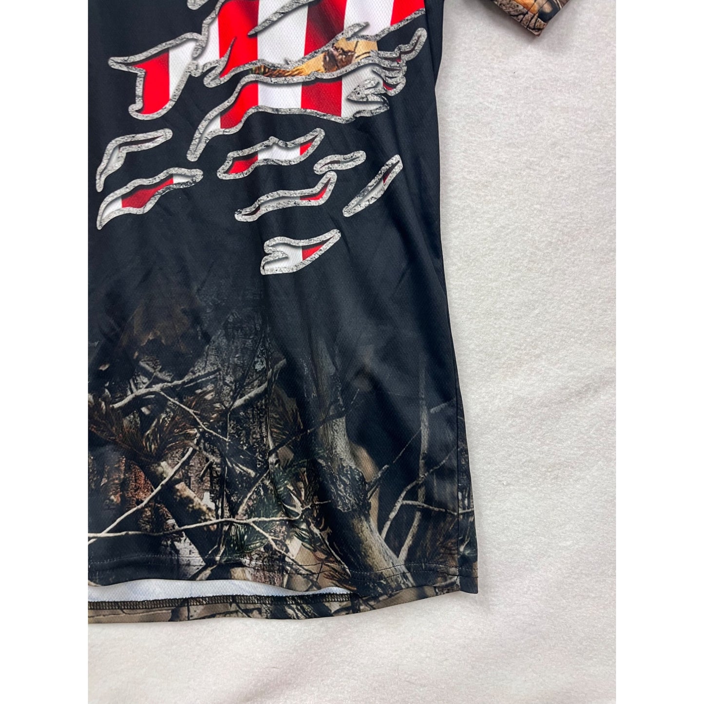 Under Armour Mens L Camo & USA Flag Graphic T-Shirt Deer Print Hunting Theme Black #6882