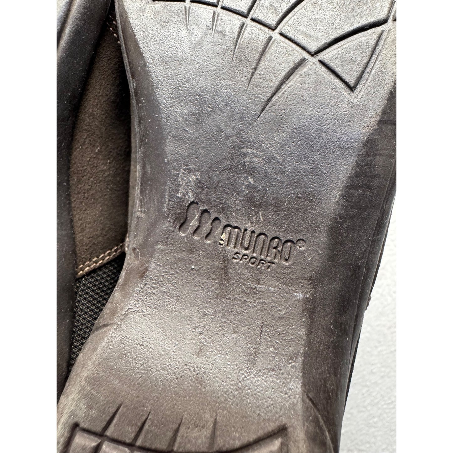 Munro American Womens Slip-On Shoes With Velcro Strap Size 9 9442