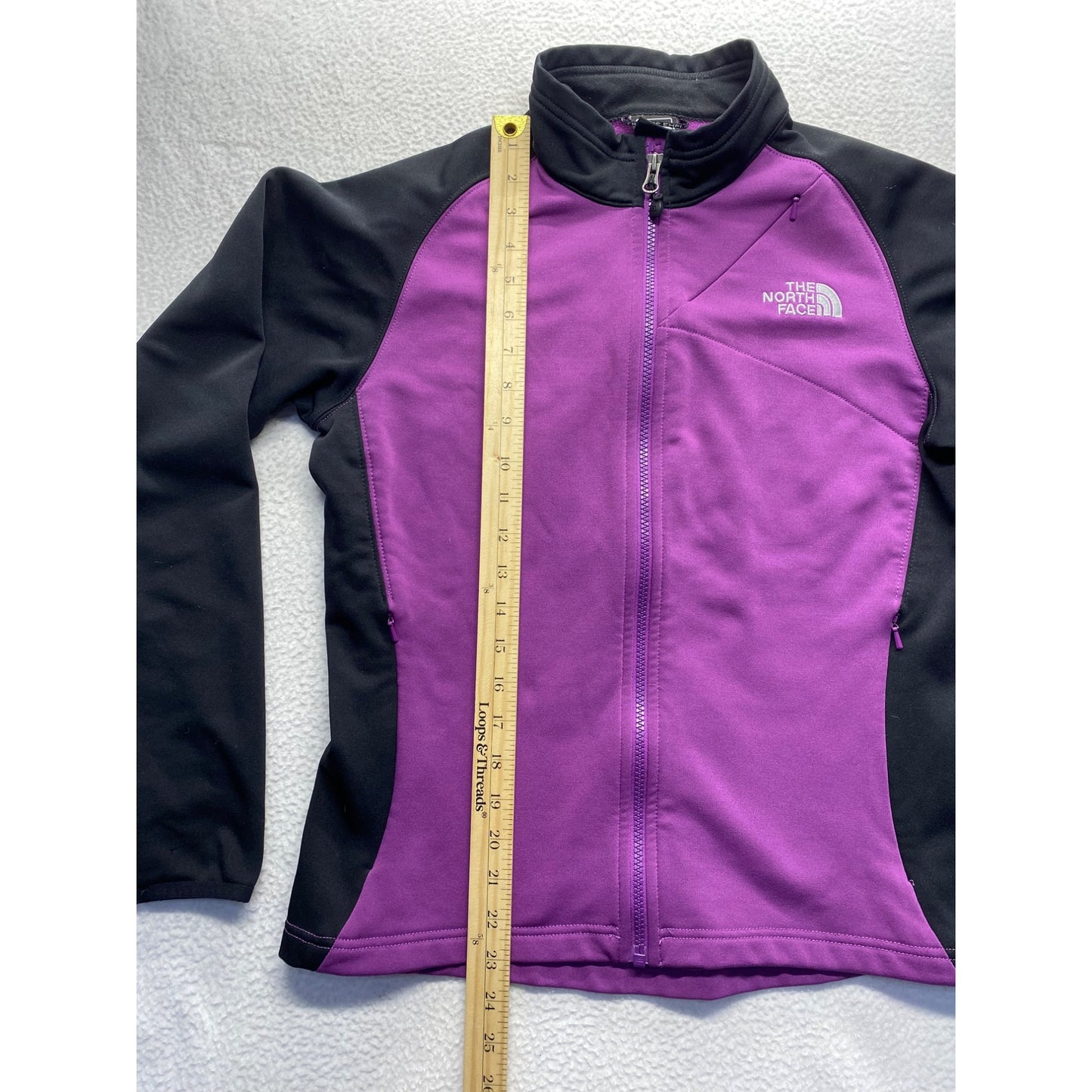 The North Face Womens Medium Purple & Black Zip-Up #7050