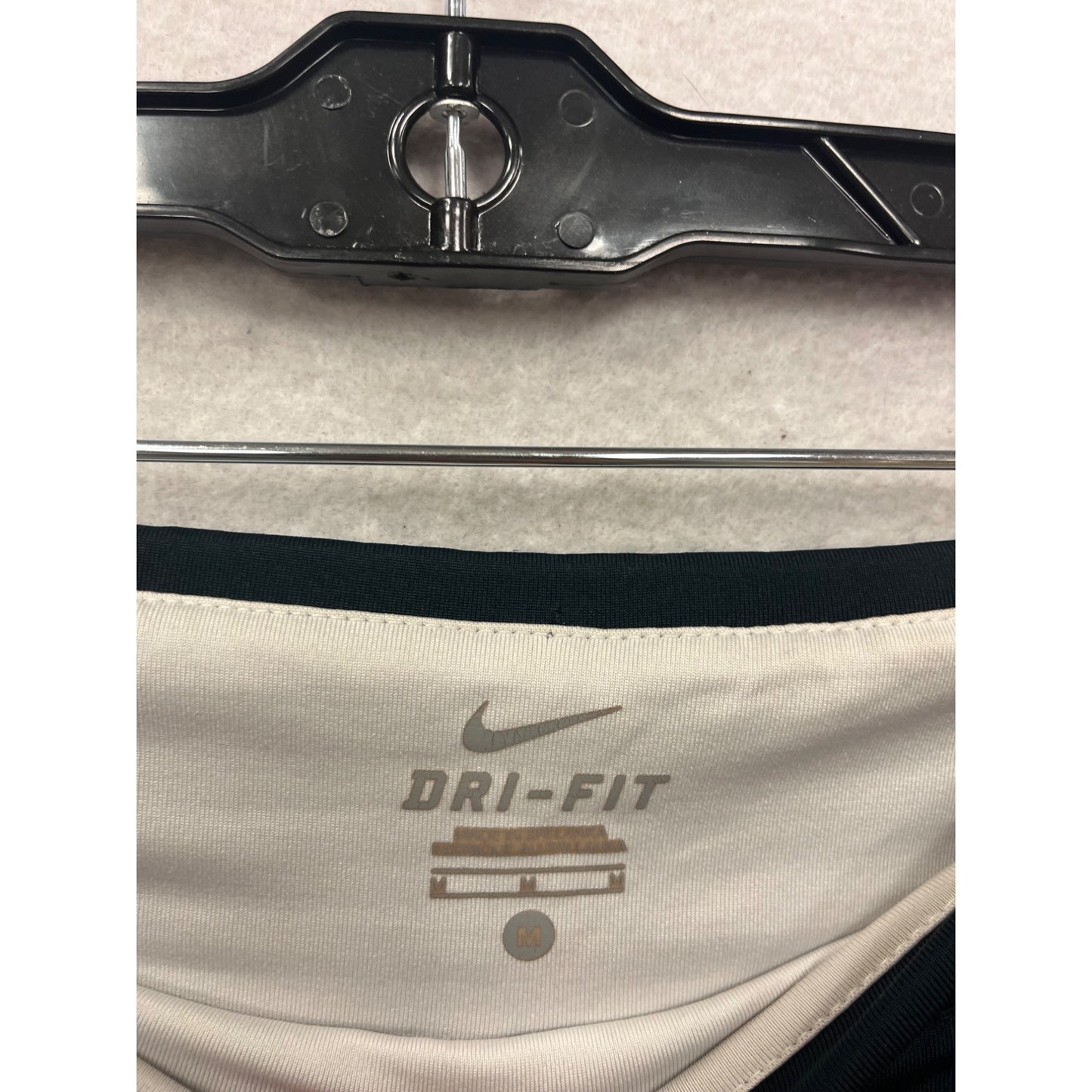 Nike Dri-Fit Capri Pants Size M Black #808A