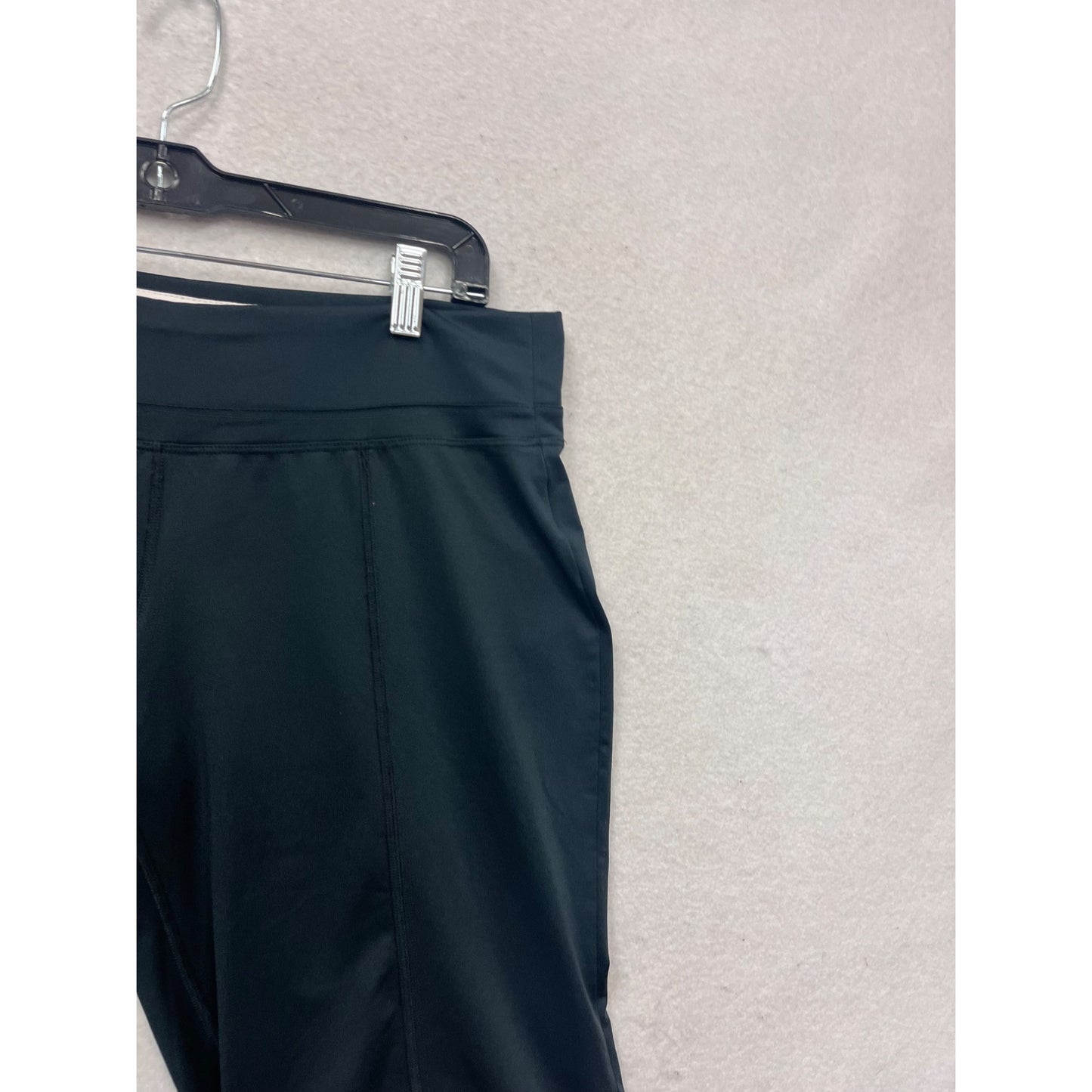 Nike Dri-Fit Capri Pants Size M Black #808A