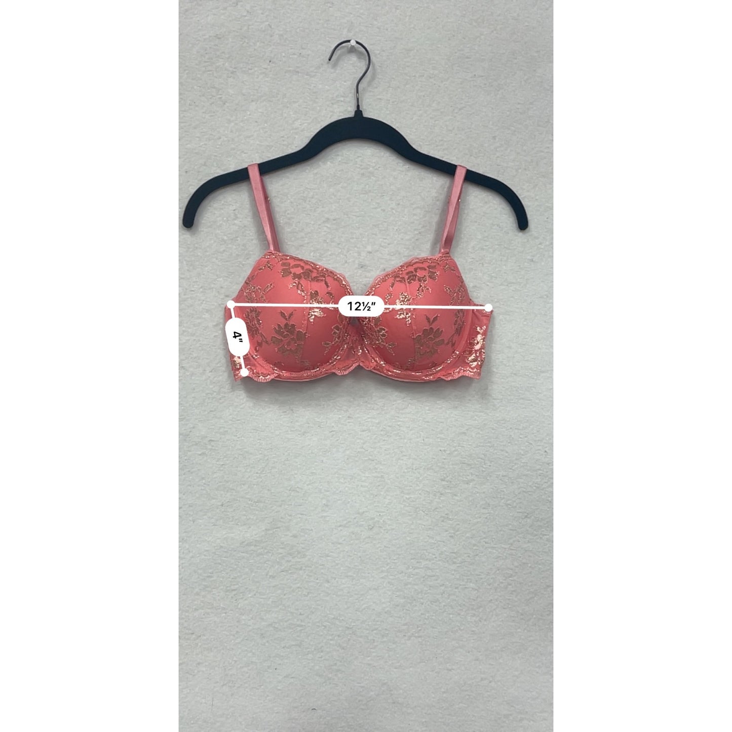 Victorias Secret 32DD Pink Floral Lace Underwire Bra With Metallic Accents Adjustable Straps Hook Closure #6831