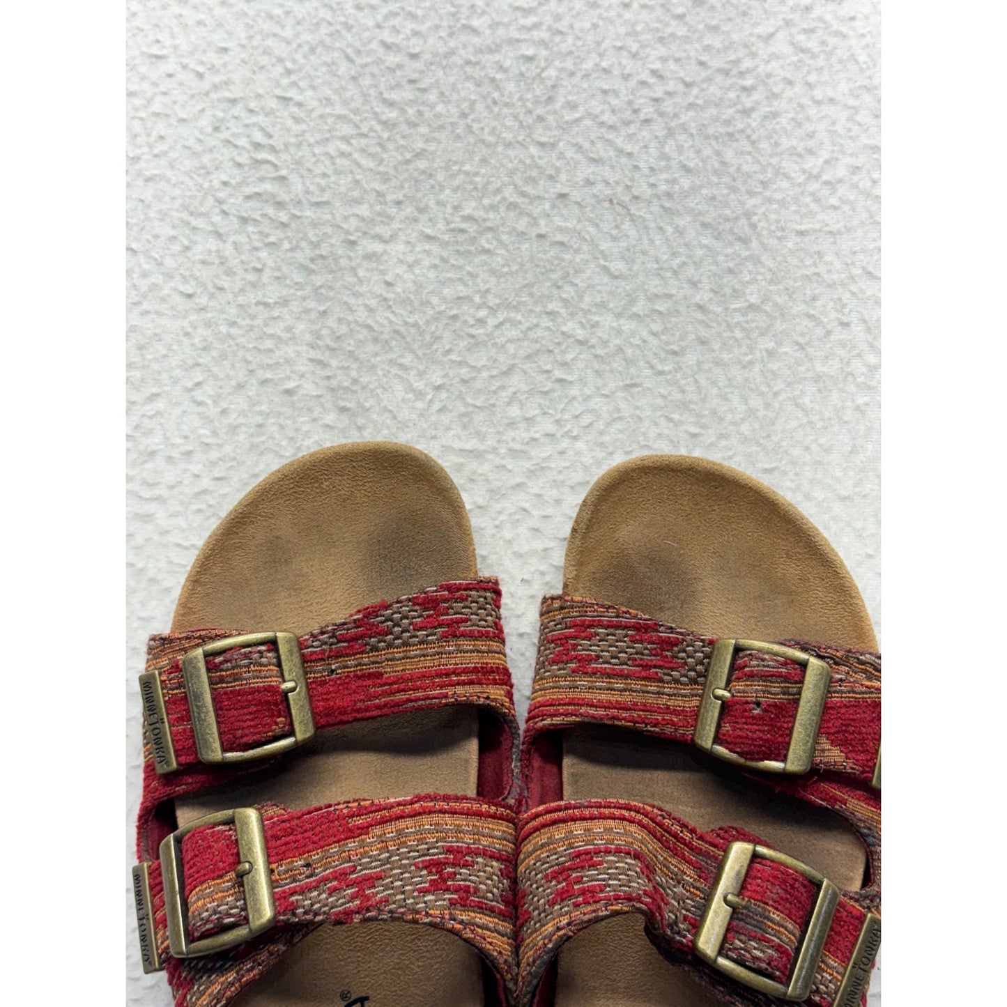 Minnetonka Womens Red Woven Buckle Sandals Size 5 Open Toe #7644