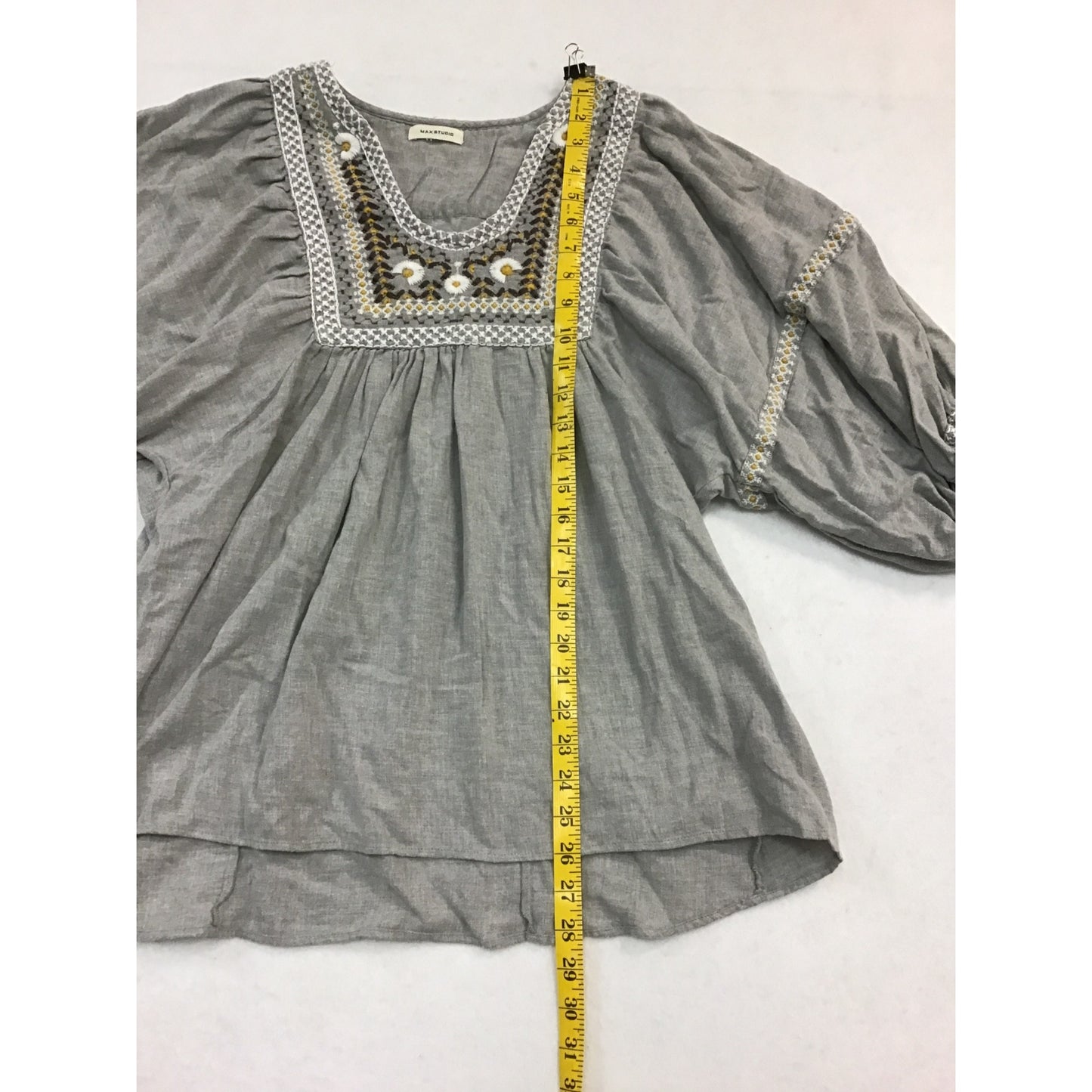 Bubble sleeve embroidered top