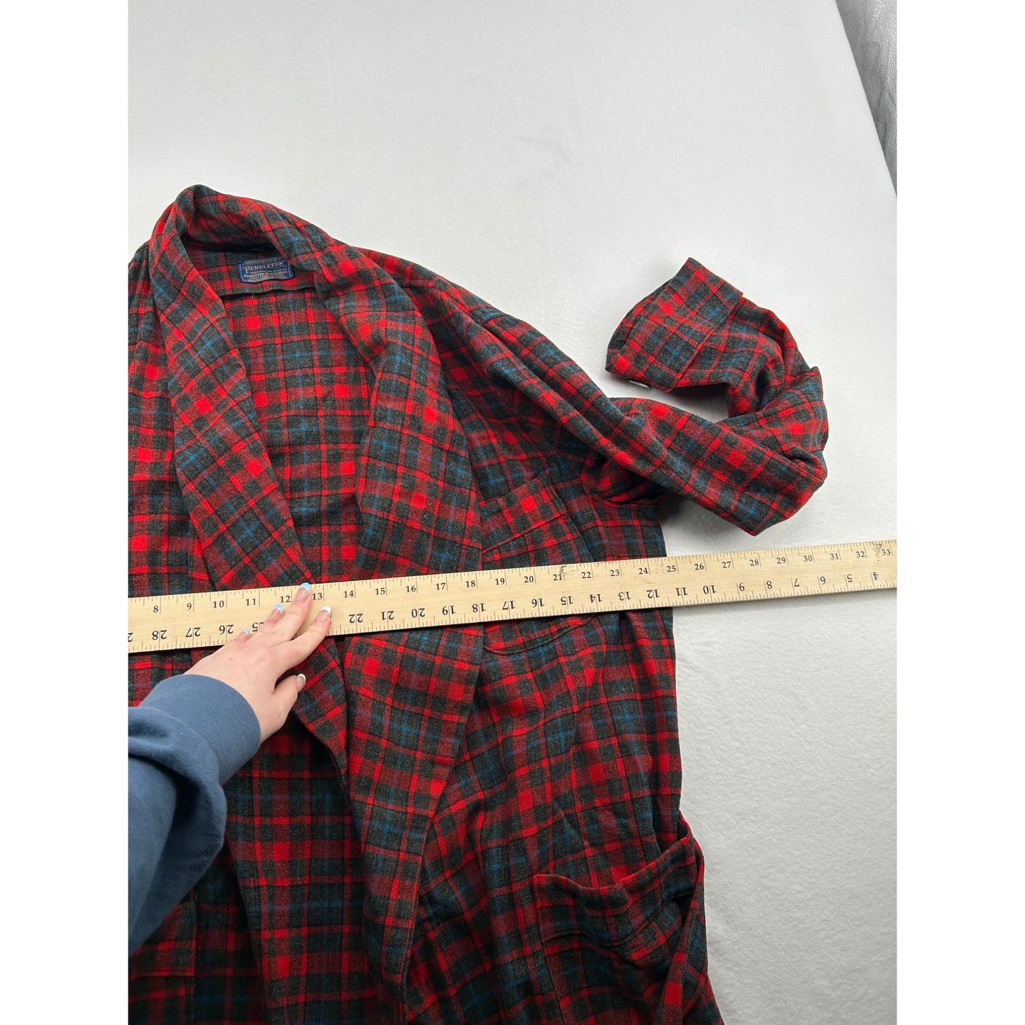 Vintage Pendleton Wool Plaid Red & Black Robe With Belt & Buttoned Cuffs #6480