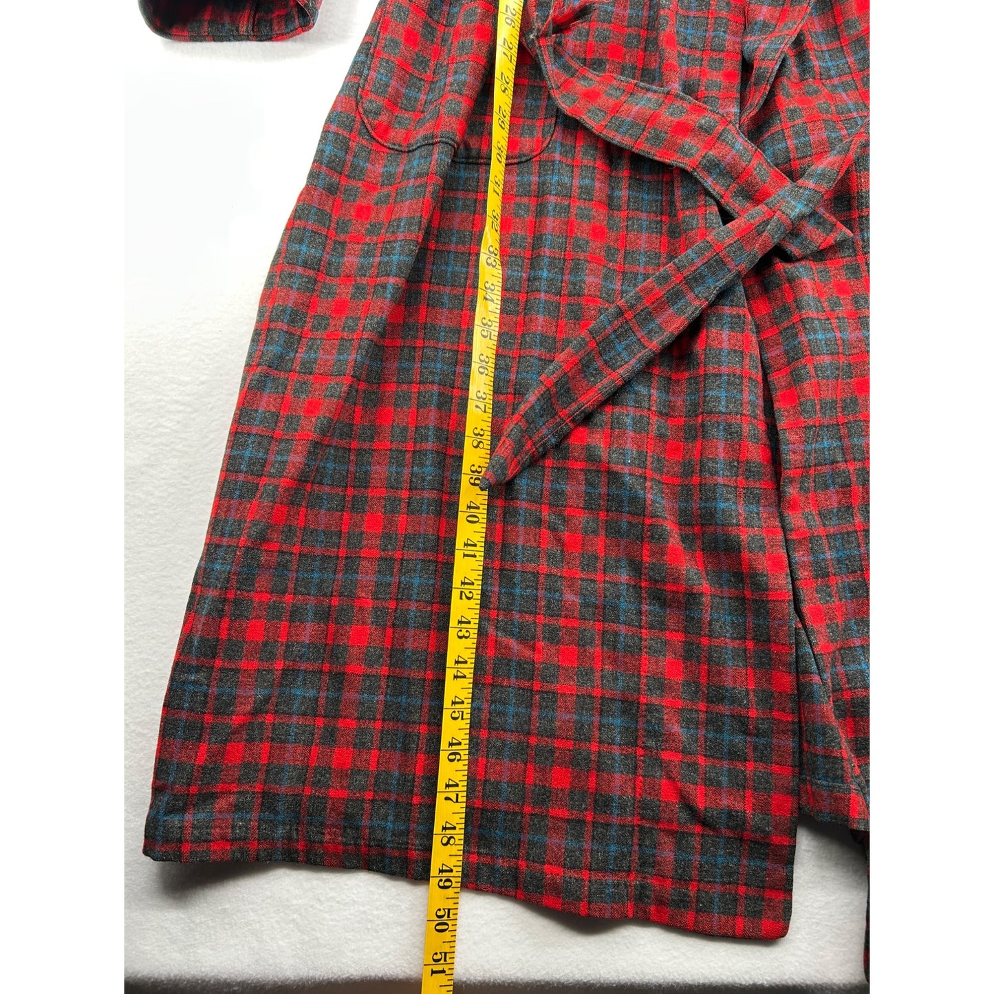 Vintage Pendleton Wool Plaid Red & Black Robe With Belt & Buttoned Cuffs #6480