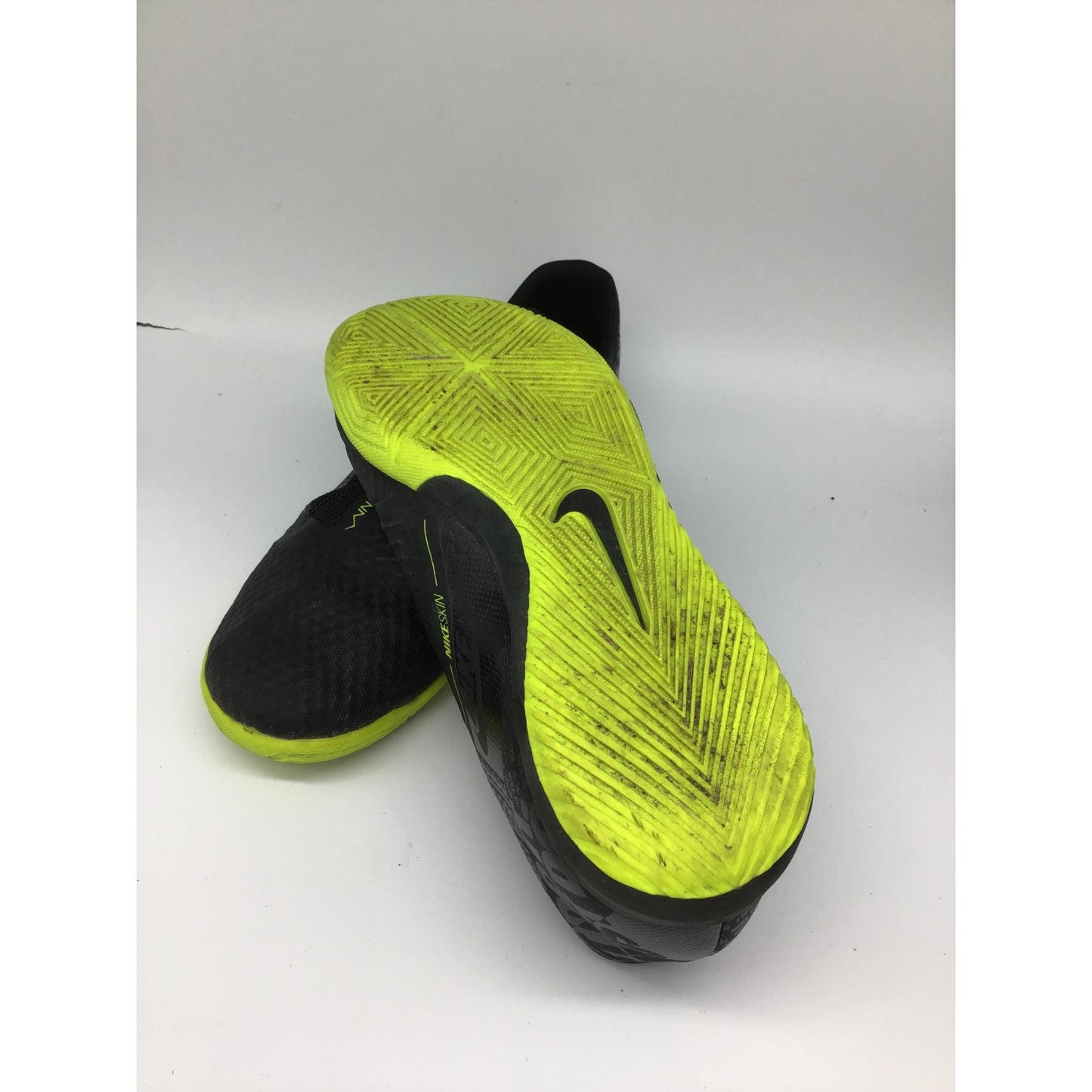 Women’s Nike Phantom Athletic Shoes