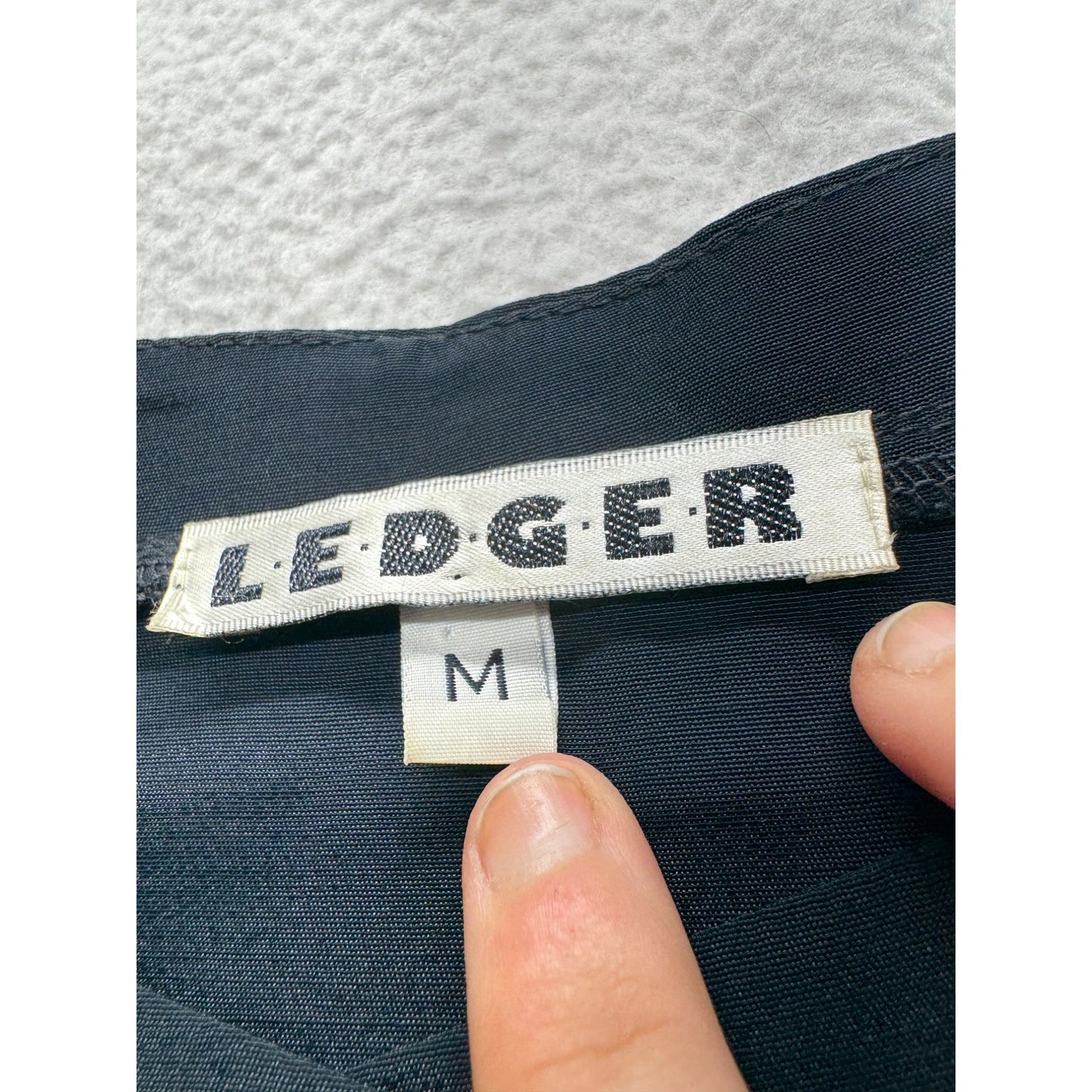 Vintage Ledger Womens Navy Blue Rayon Top Half Sleeve Medium #7754