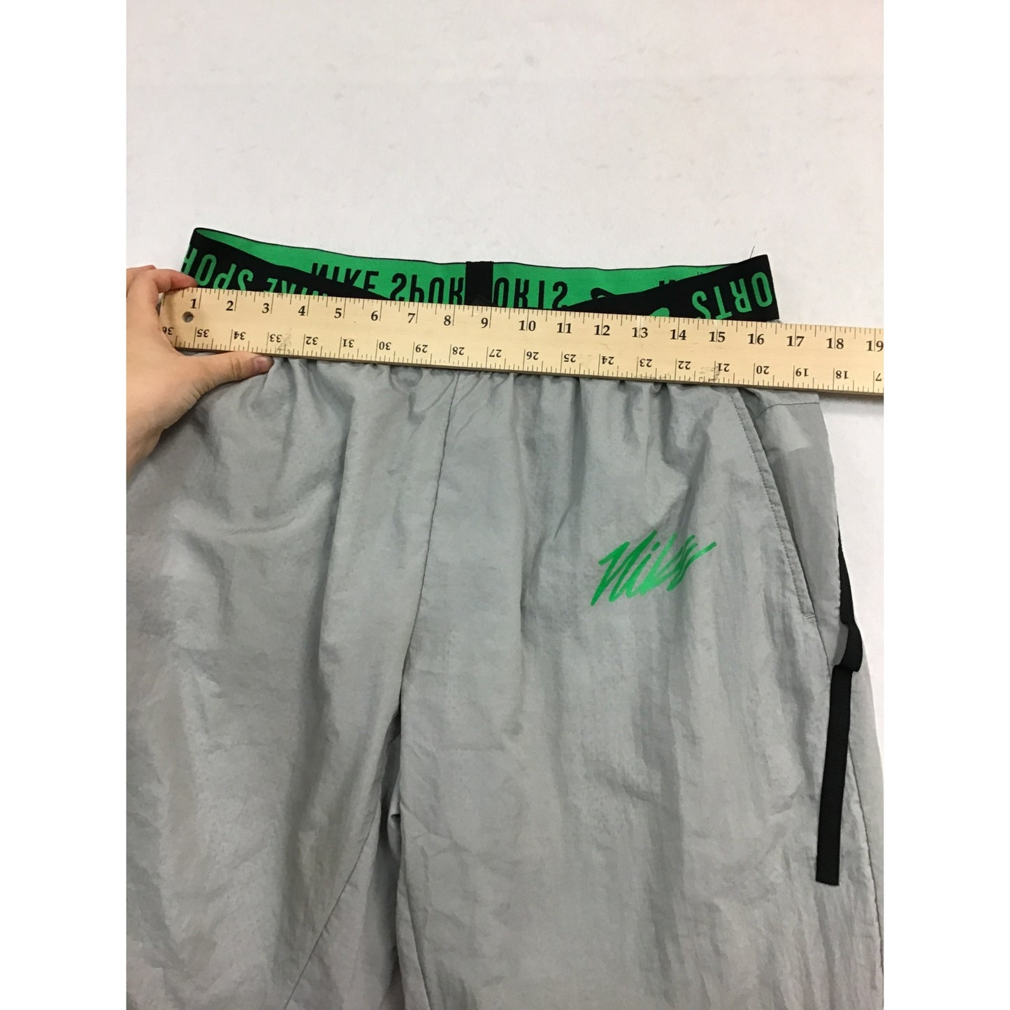 Men’s Nike Woven Logo Training Pants