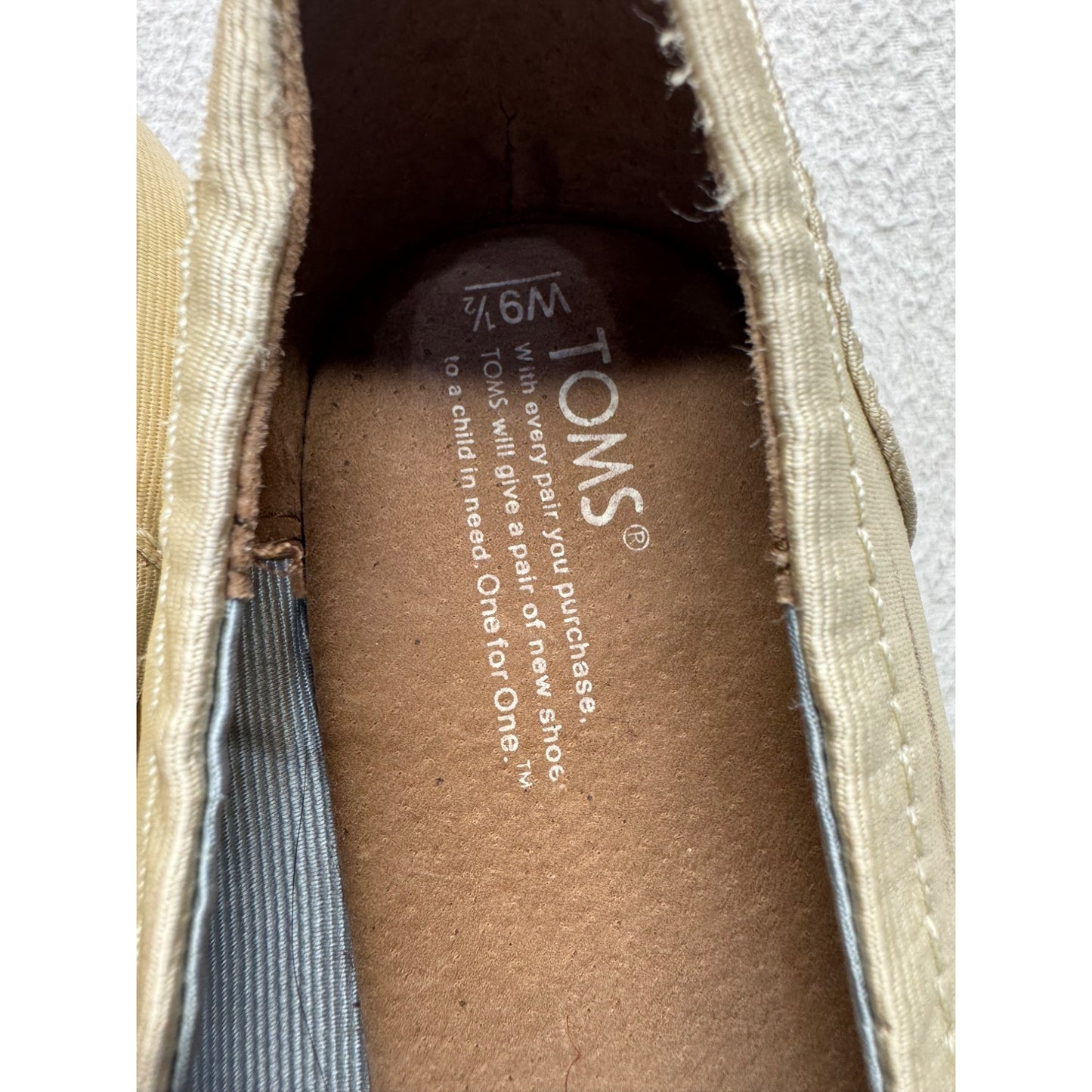 TOMS Peep Toe Wedge Heels Beige Canvas Size 9.5 #9005