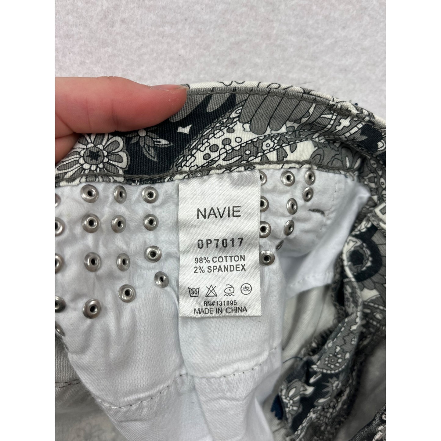 Womens Large Black & White Floral Print Studded Denim Shorts #8040