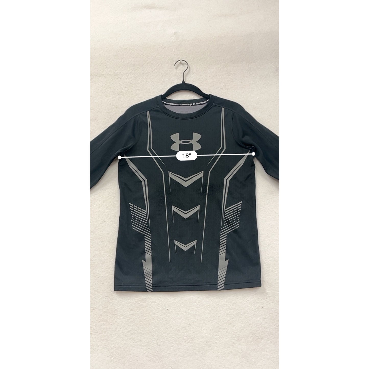 Under Armour Youth XL Black Long Sleeve Compression Shirt #8535