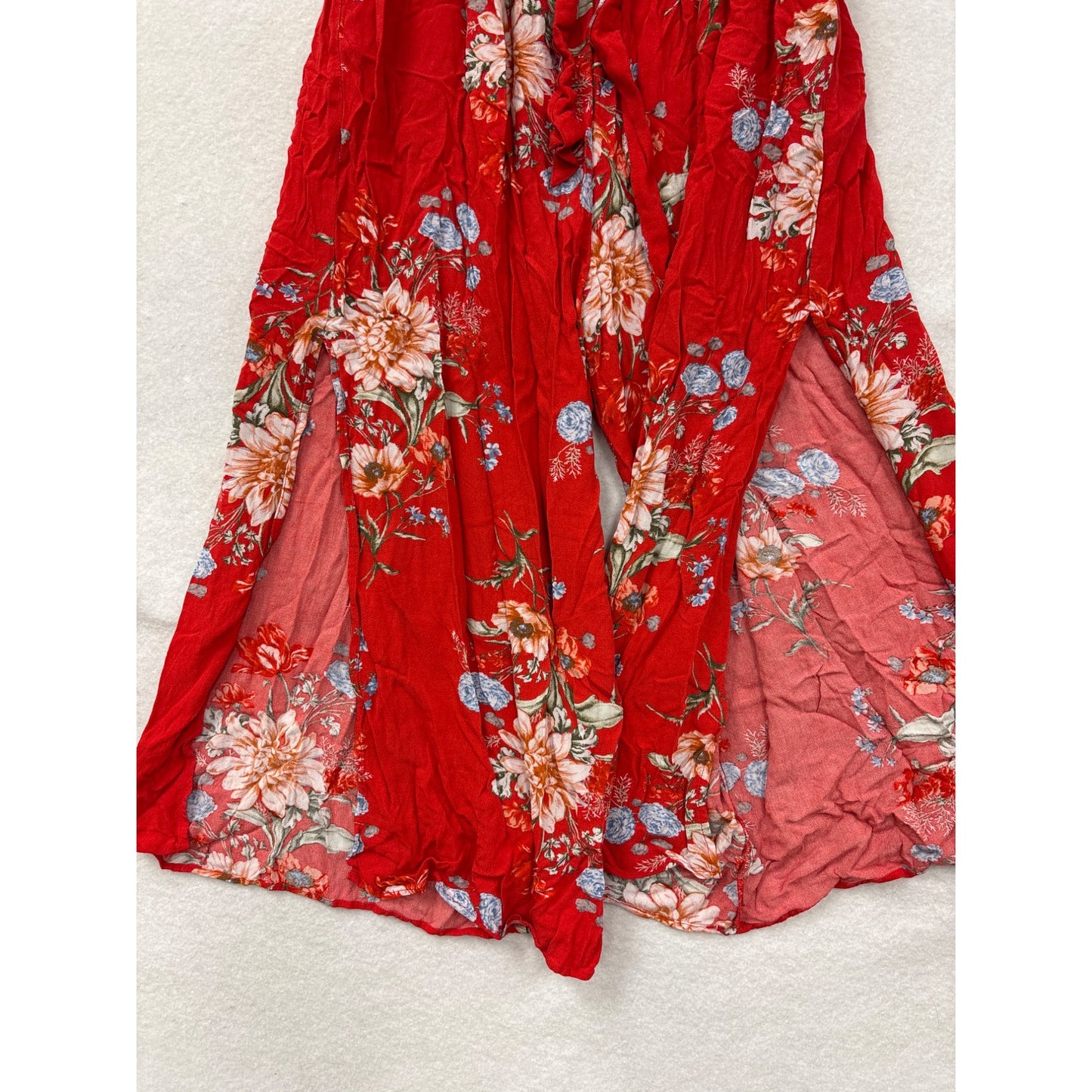 American Eagle Red Floral Strapless Smocked Jumpsuit With Belt & Wide-Leg Design #6979