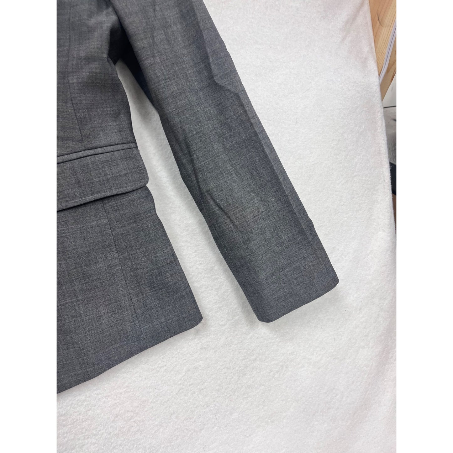 Banana Republic Womens 12P Stretch Wool & Spandex Gray Blazer Jacket With Single Button Closure #6684