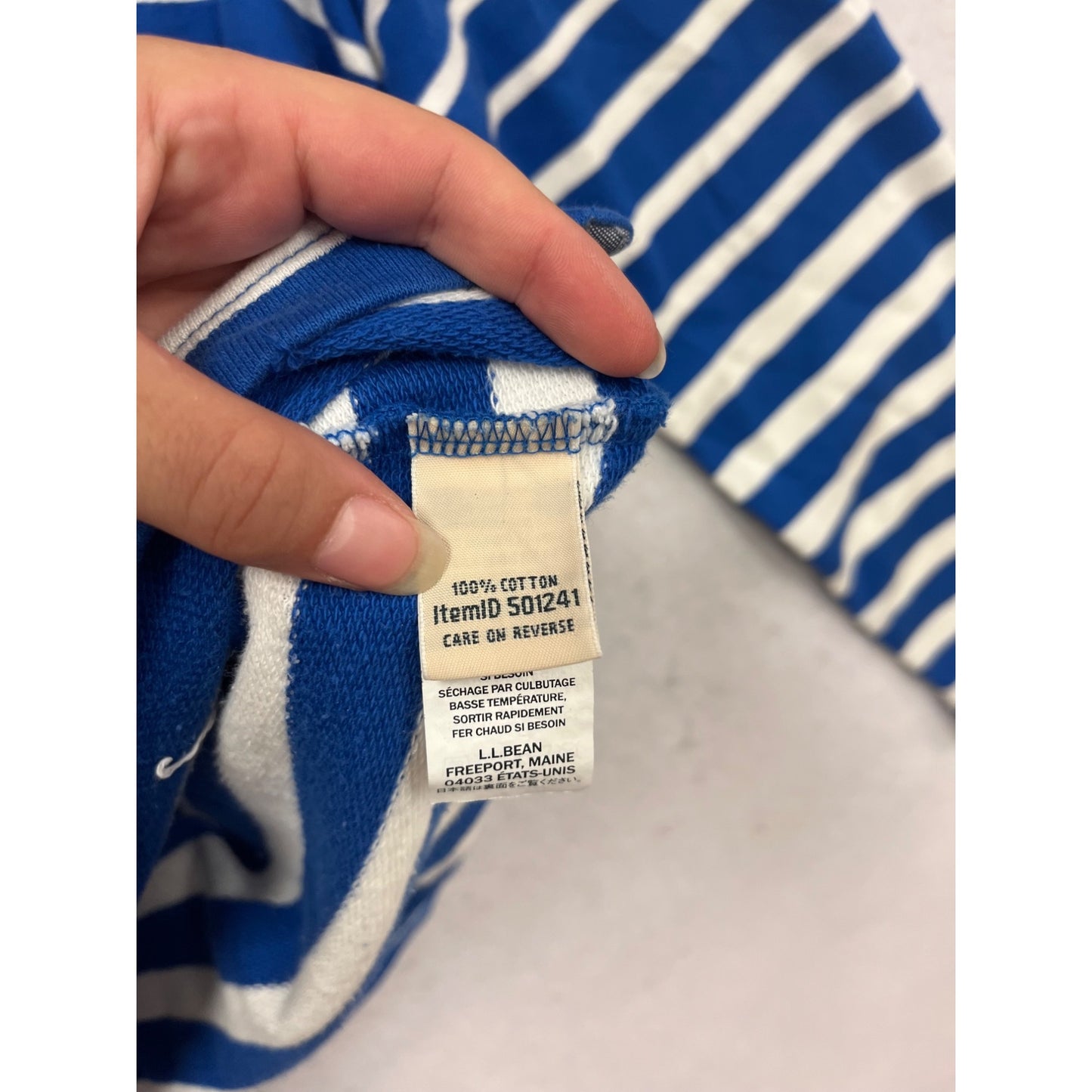 L.L. Bean Mens Blue & White Striped Long Sleeve Shirt #280A