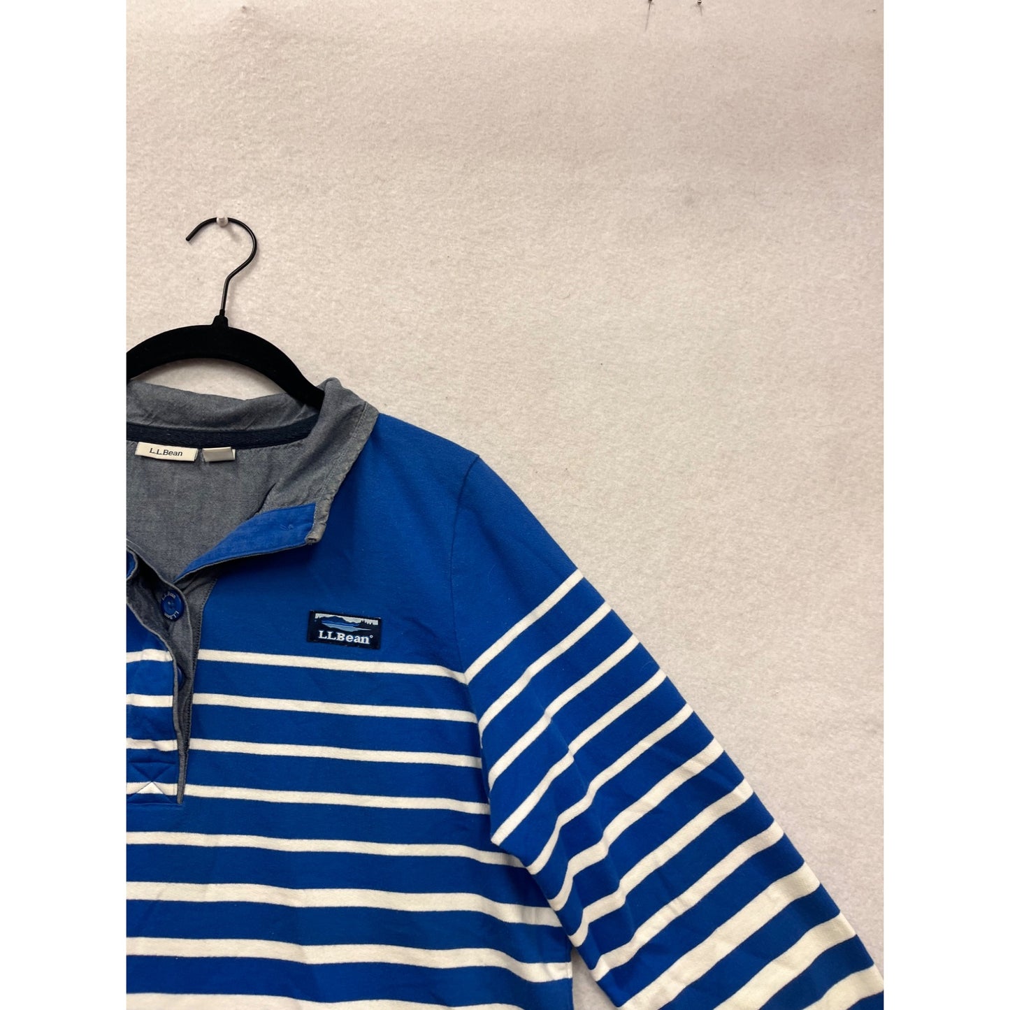 L.L. Bean Mens Blue & White Striped Long Sleeve Shirt #280A