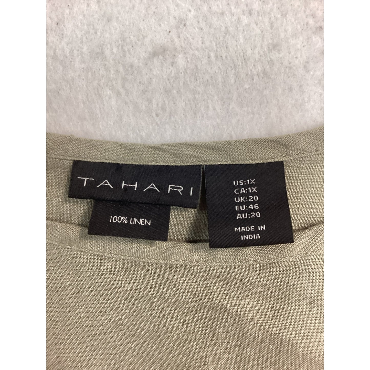 Women’s Tahari Shirt