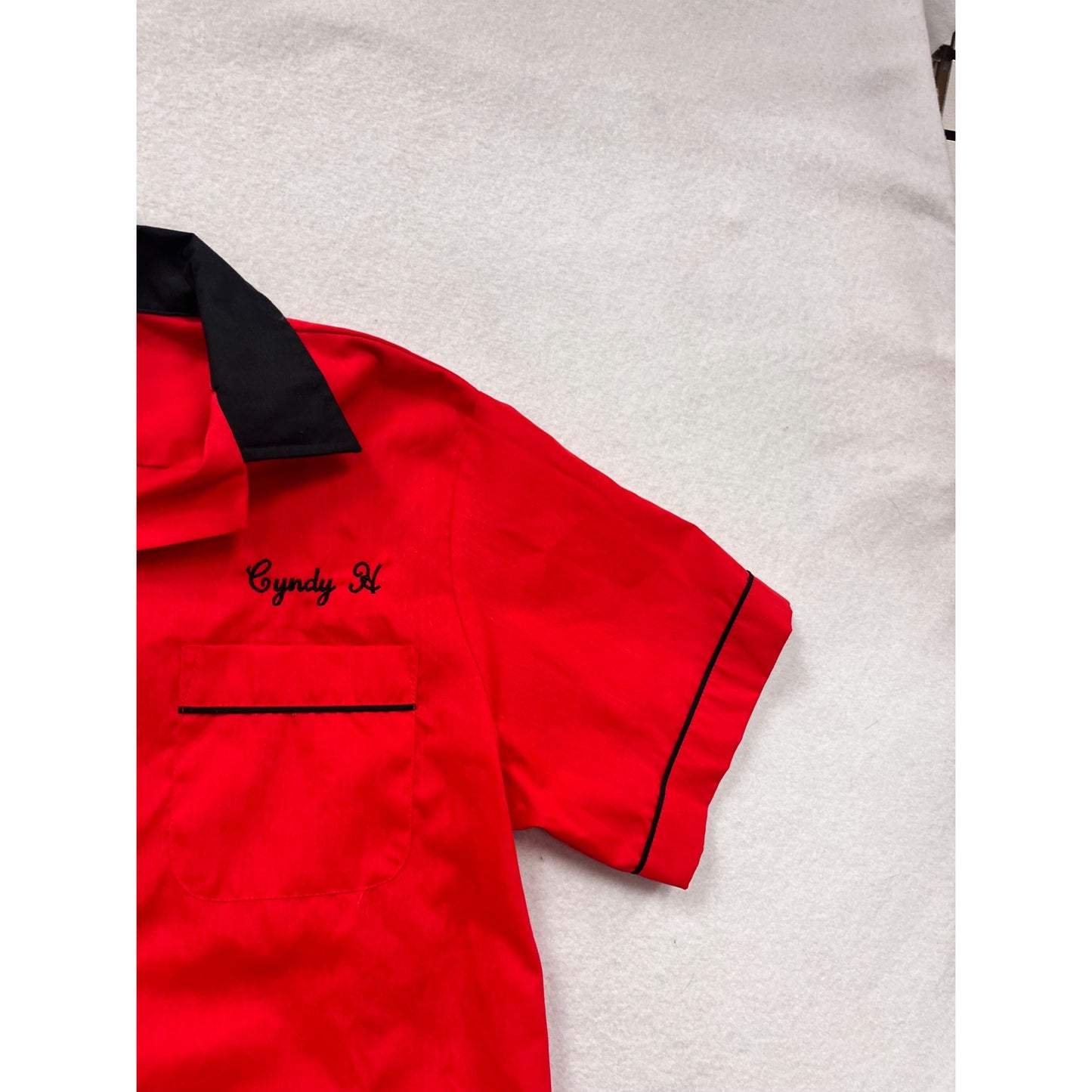Vintage Hilton Bowling Retro Red & Black Shirt Medium #8306