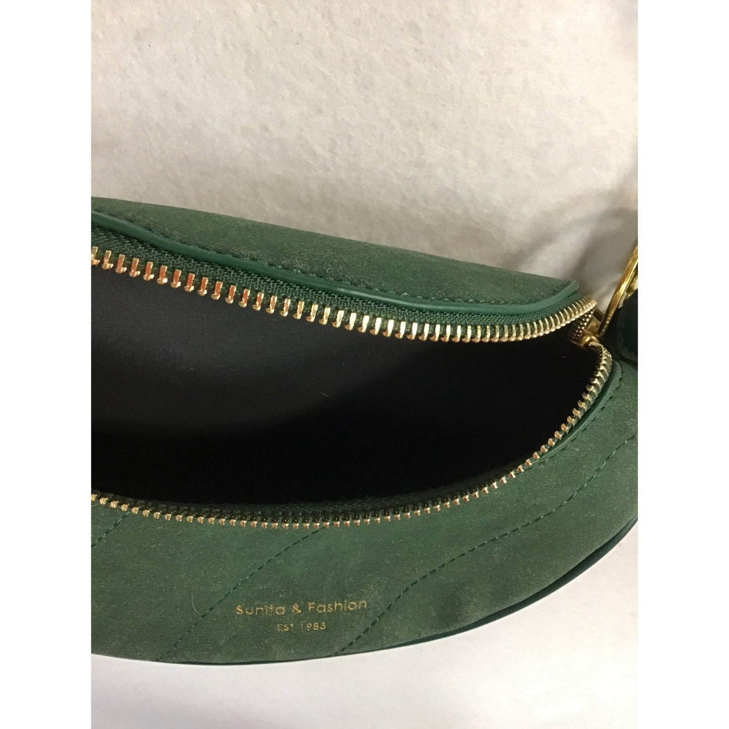 Sunita & Fashion green purse