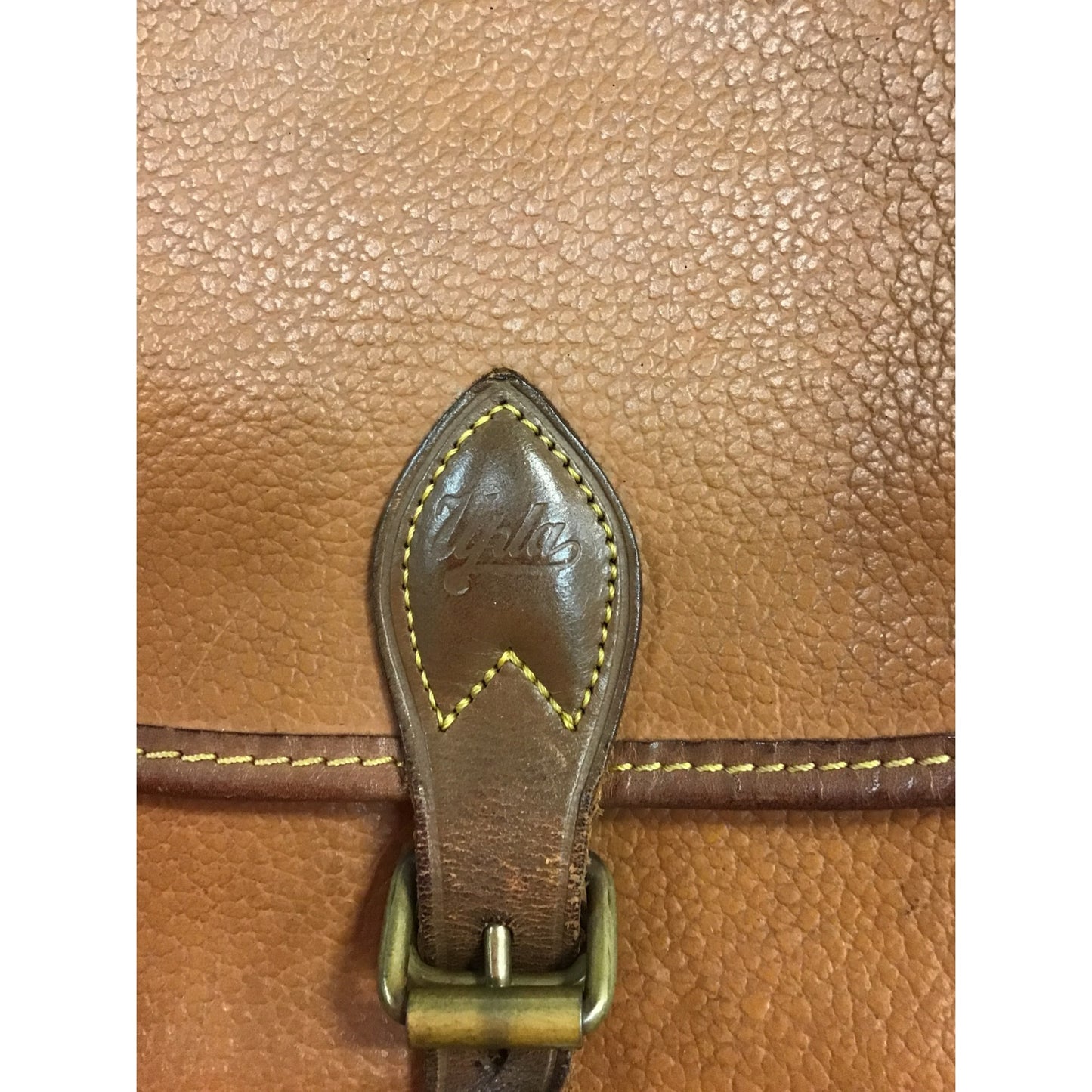 Small shoulder bag