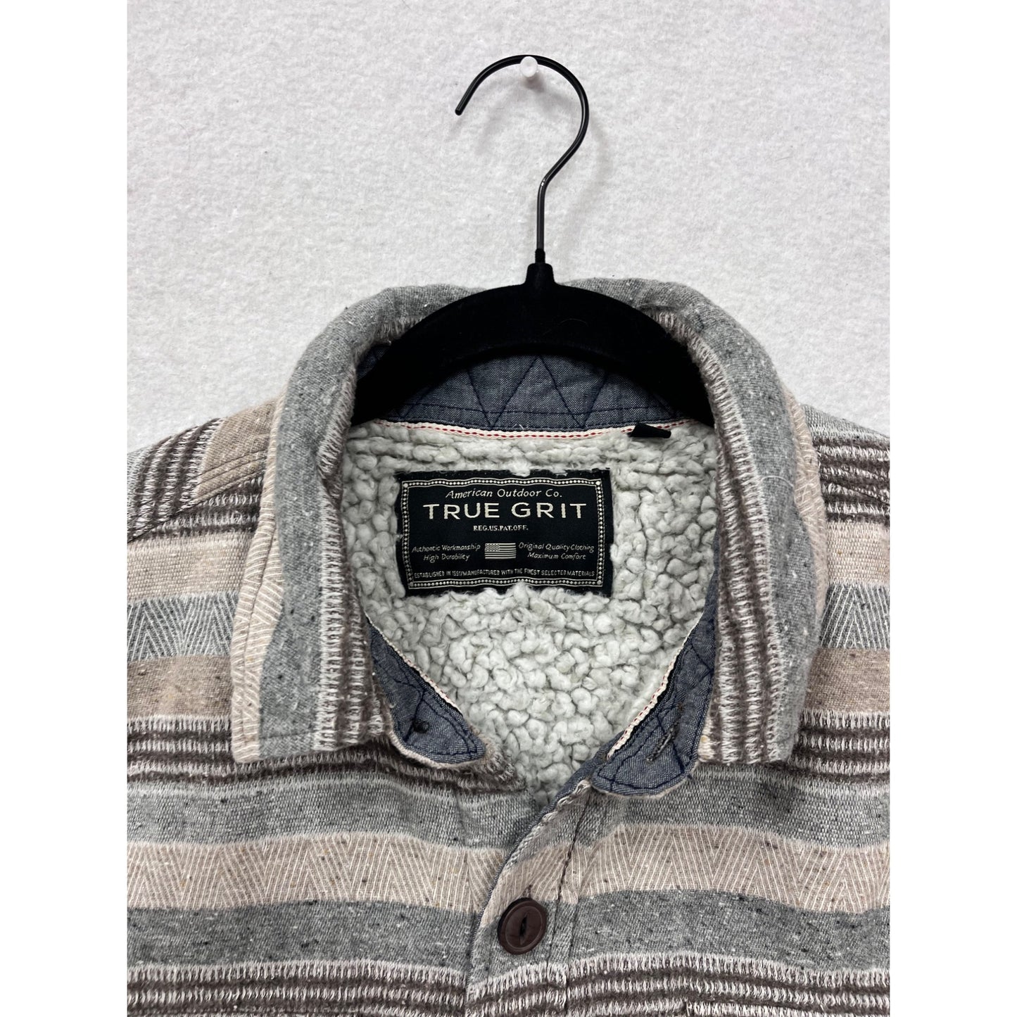 True Grit Mens L Sherpa Lined Striped Flannel Shirt #8024