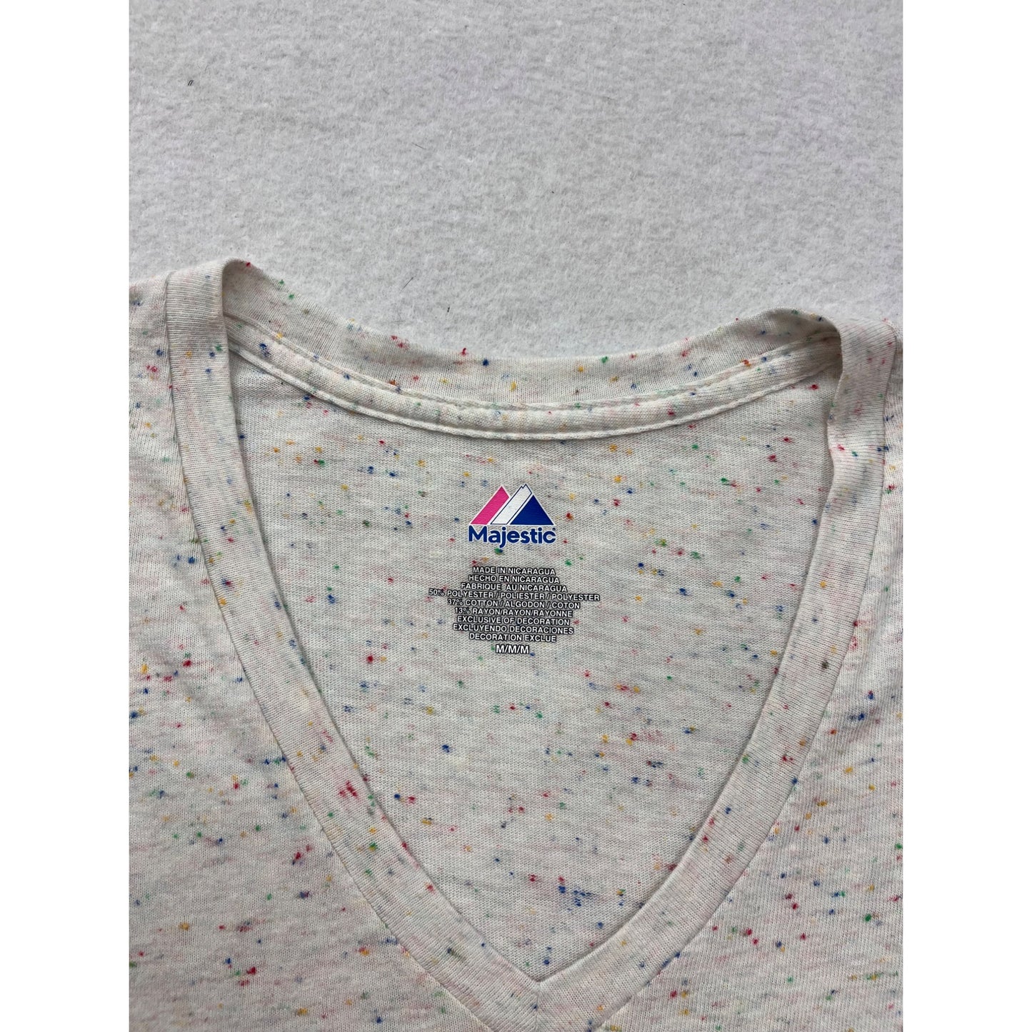 Cincinnati Reds Womens Medium V-Neck T-Shirt Speckled Design By Majestic #6716