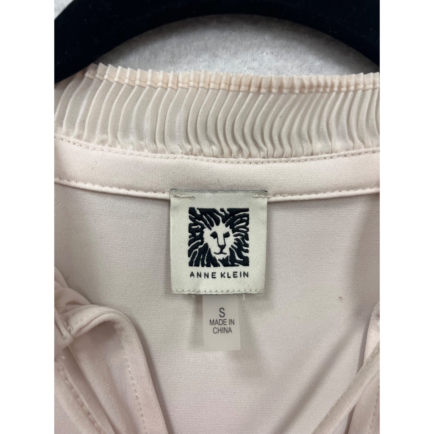 Anne Klein Womens Sleeveless Ivory Top Size S #277A