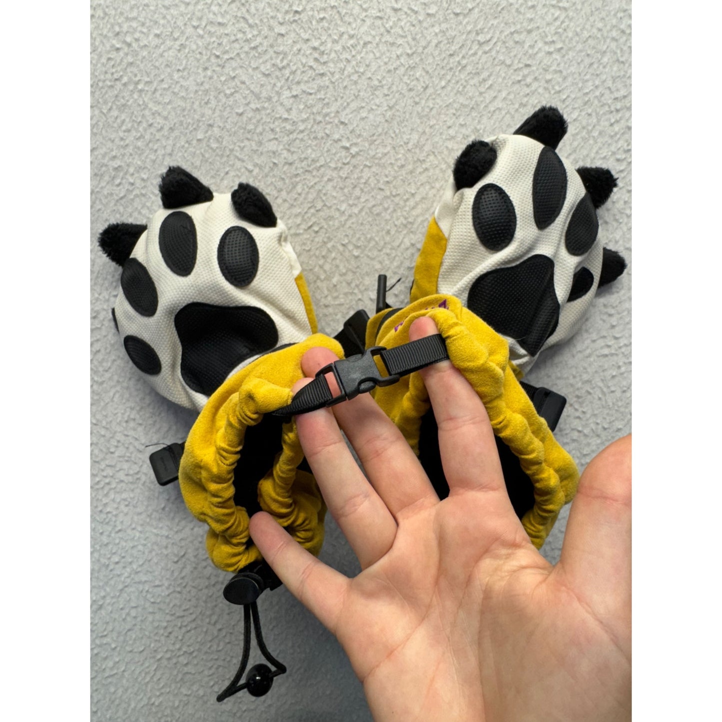 Kids Veyo Mittyz Tiger Paw Mittens M - Yellow/White #9502