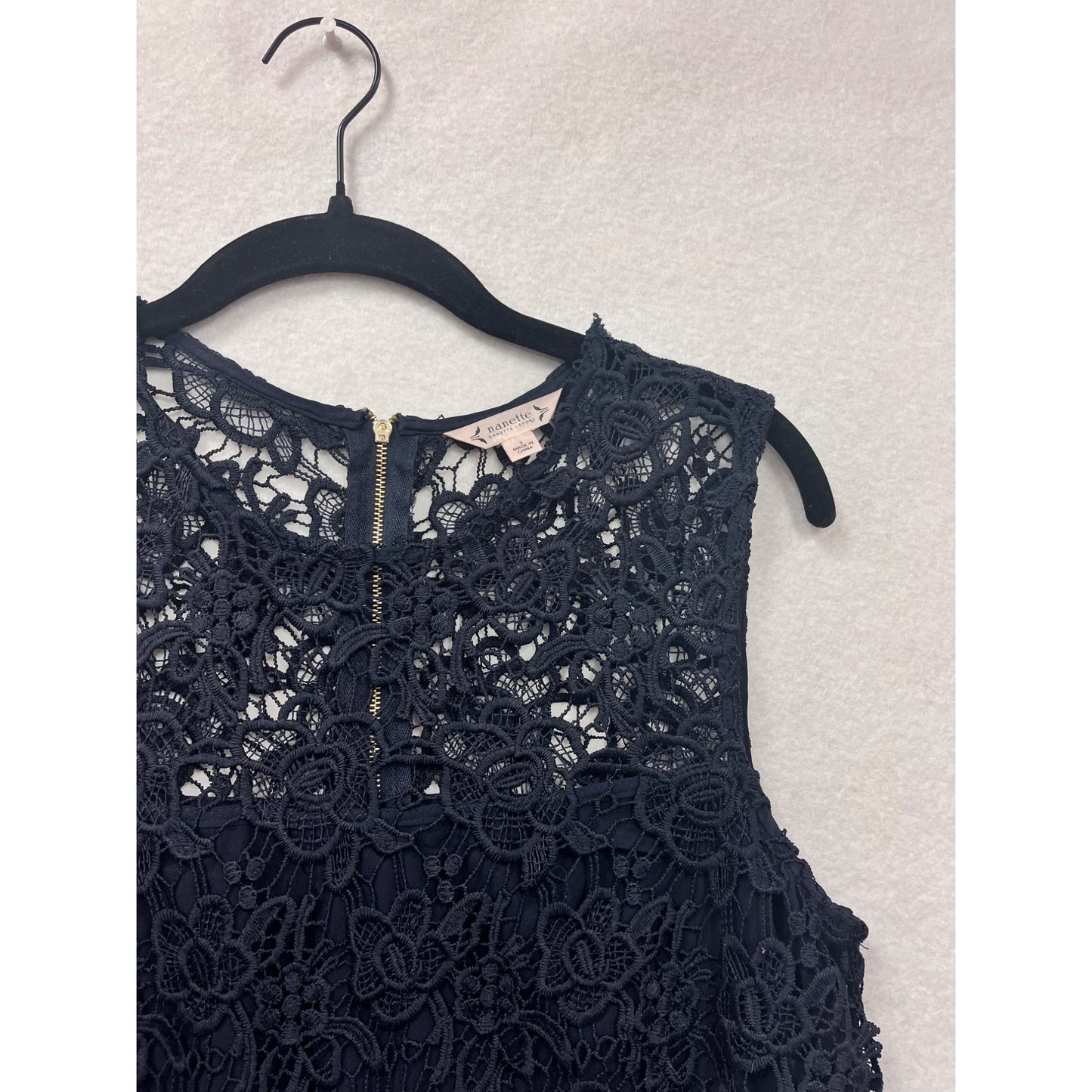 Nanette Lepore Womens Navy Floral Lace Sleeveless Top With Back Zipper Small #6625