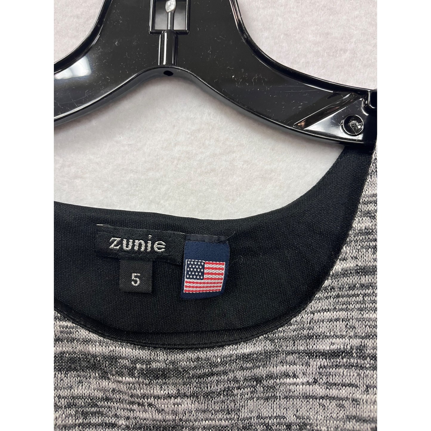 Zunie Girls Size 5 Sleeveless Grey Dress With Black Belt #6400