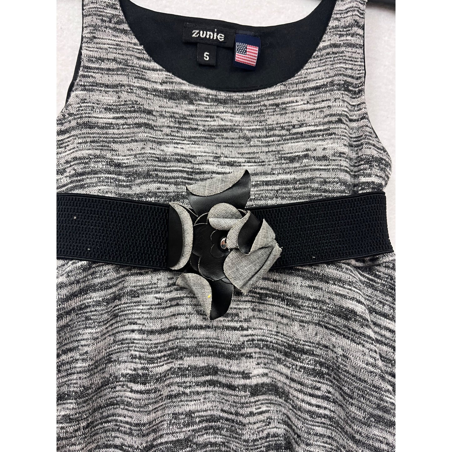 Zunie Girls Size 5 Sleeveless Grey Dress With Black Belt #6400