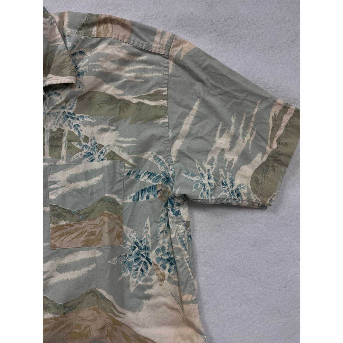 Men’s Vintage No Boundaries Hawaiian Shirt #2990