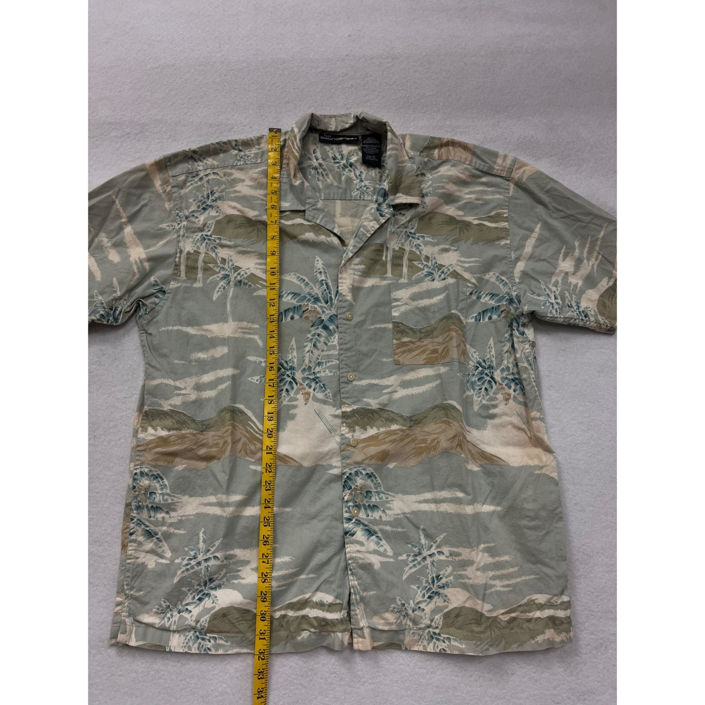 Men’s Vintage No Boundaries Hawaiian Shirt #2990