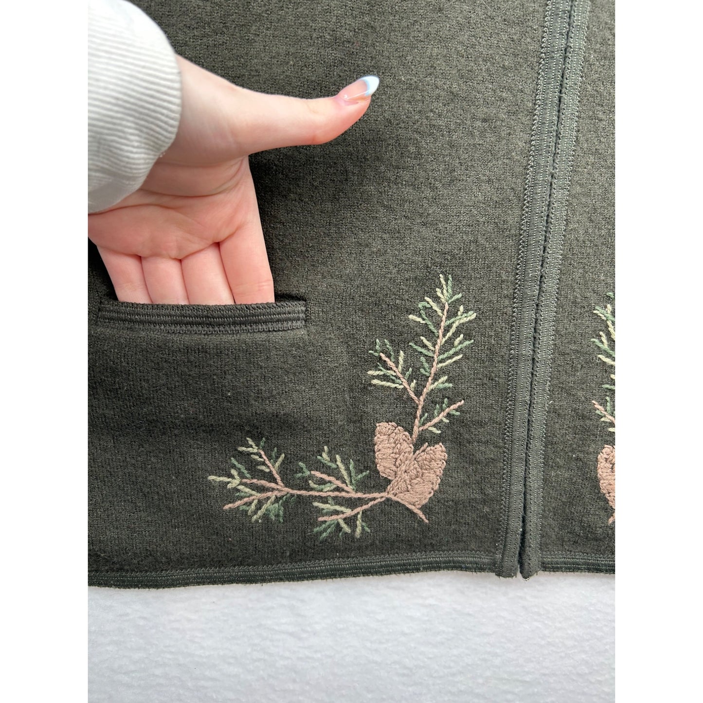 Woolrich Pinecone Embroidered Dark Green Fleece Zip Vest #6438