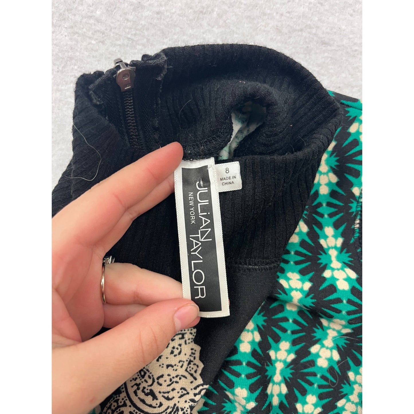 Julian Taylor Size 8 Green/Black Print Dress With High Neck #8362