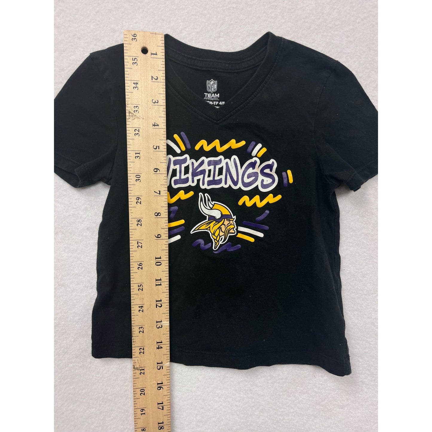 Minnesota Vikings Youth XS 4/5 Black V-Neck Tee NFL Team Apparel #6448