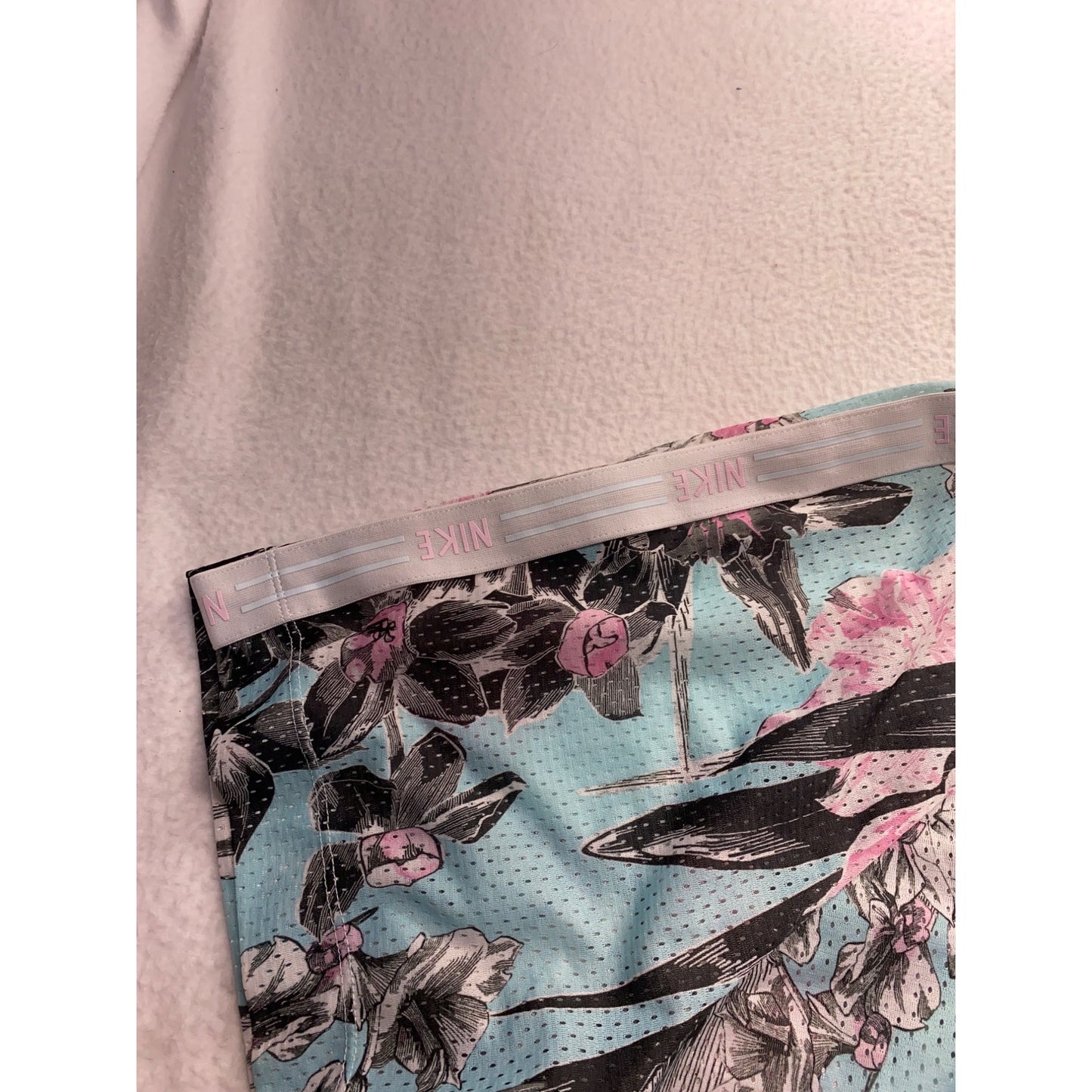 Nike Womens 2X Cropped Floral Print Mesh Top Pastel Pink & Blue Loose Fit #7196