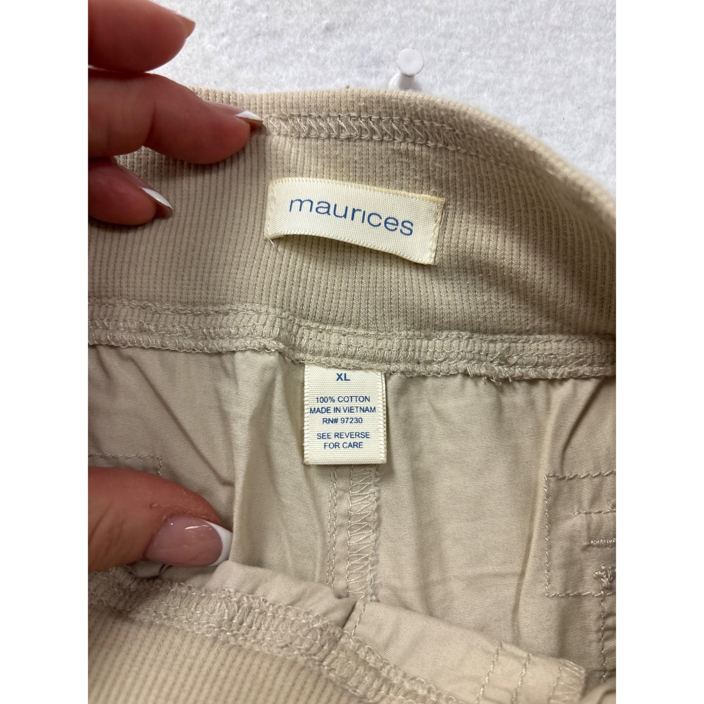 Maurices Womens Beige Cargo Capri Pants XL 100% Cotton Drawstring Waist Relaxed Fit #6970