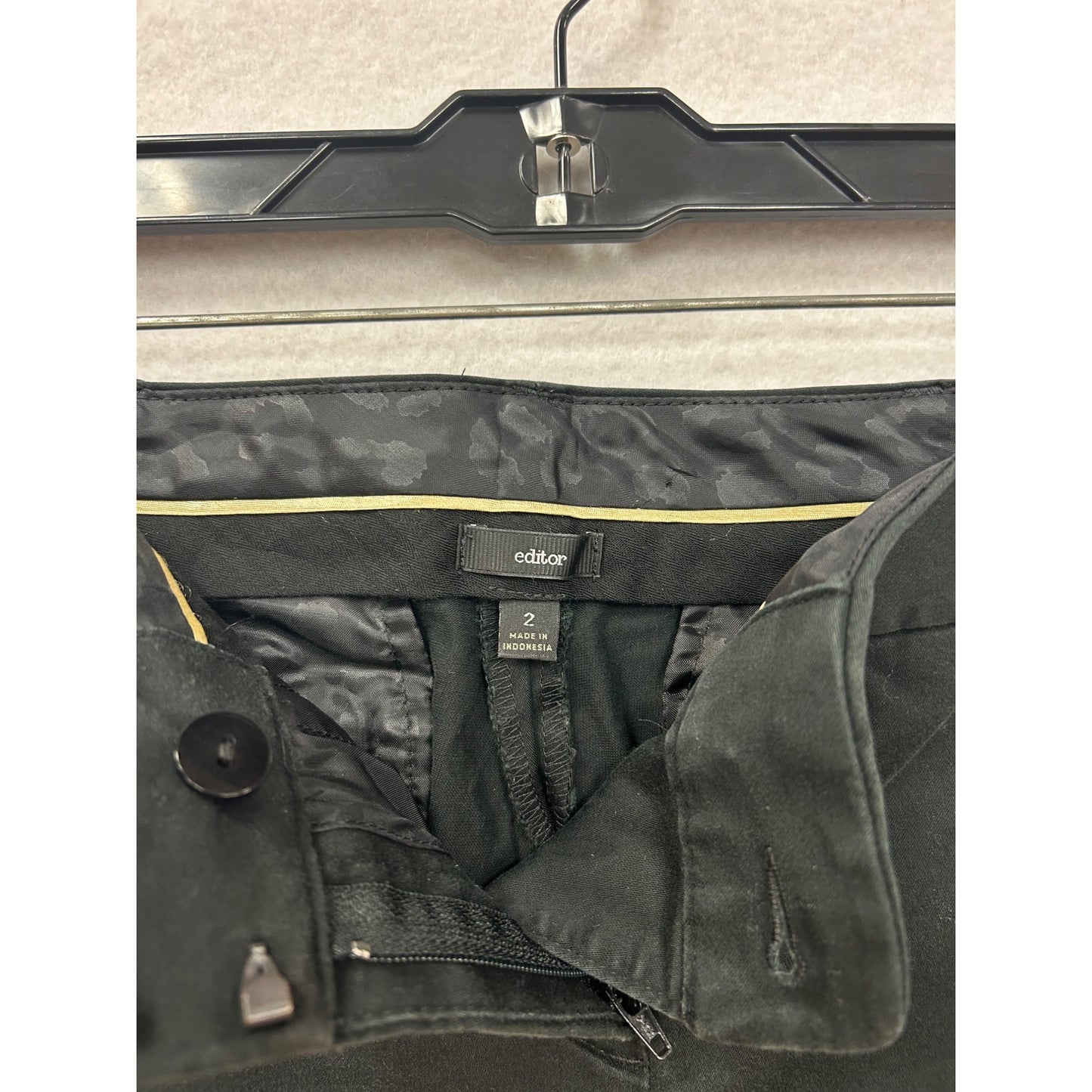 Express Editor Black Bermuda Shorts Womens Size 2 #6591