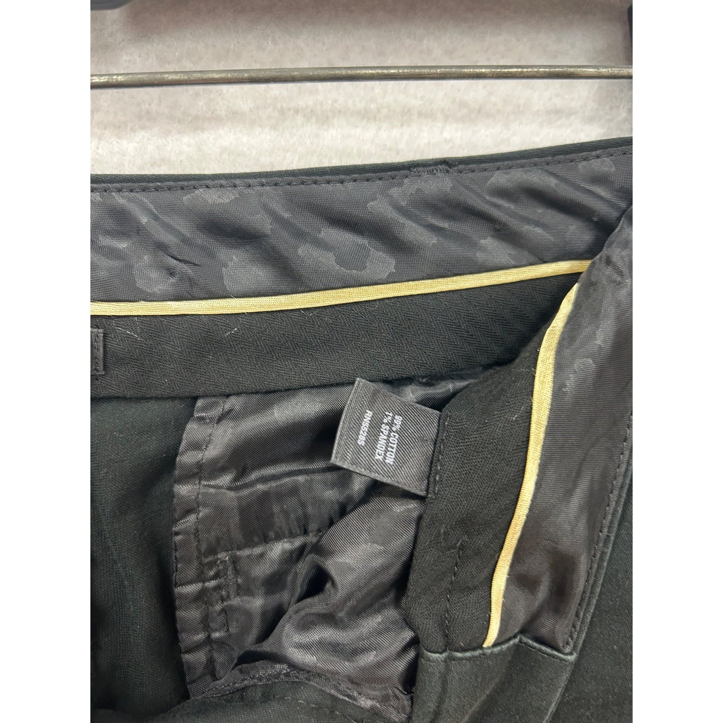 Express Editor Black Bermuda Shorts Womens Size 2 #6591